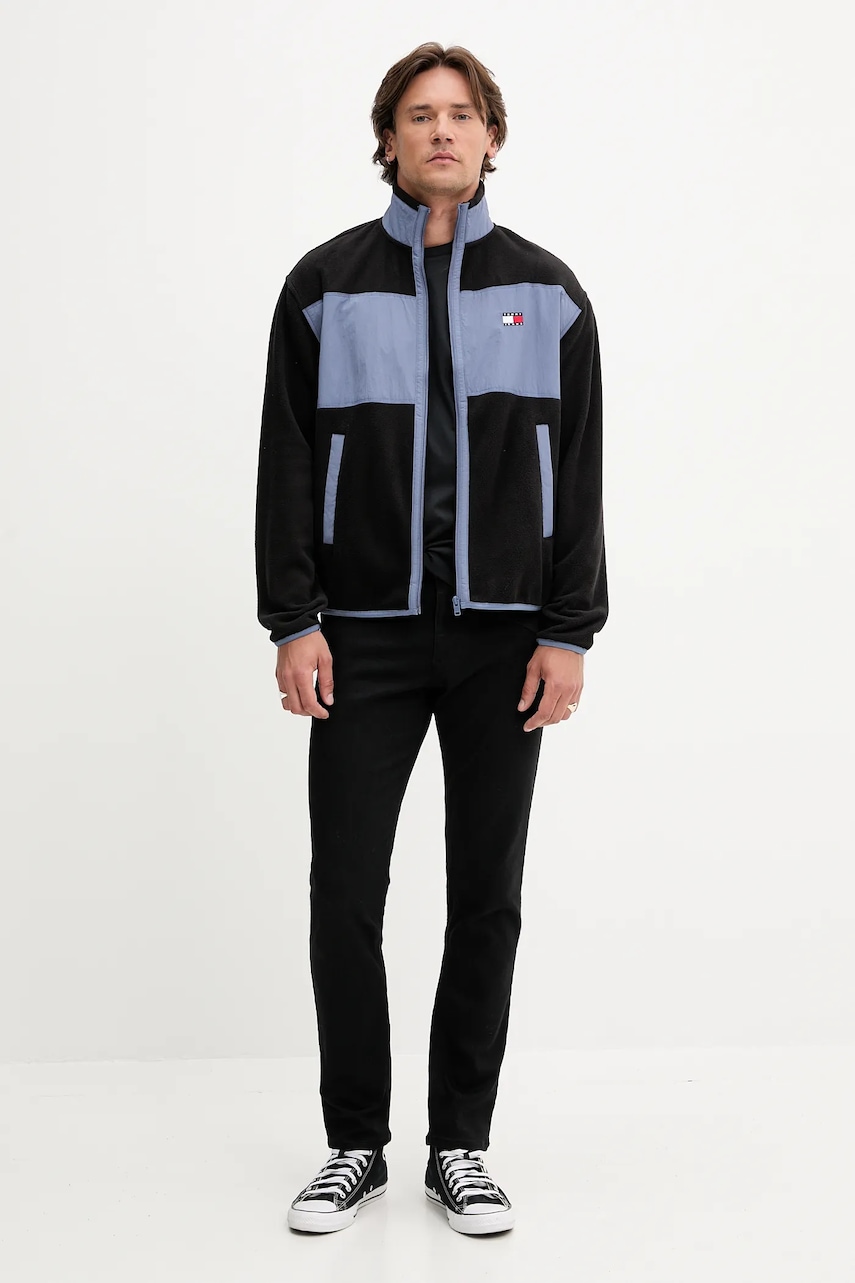 Флисовая кофта Tommy Jeans с аппликацией DM0DM21906 Флисовая кофта Tommy Jeans с аппликацией DM0DM21906