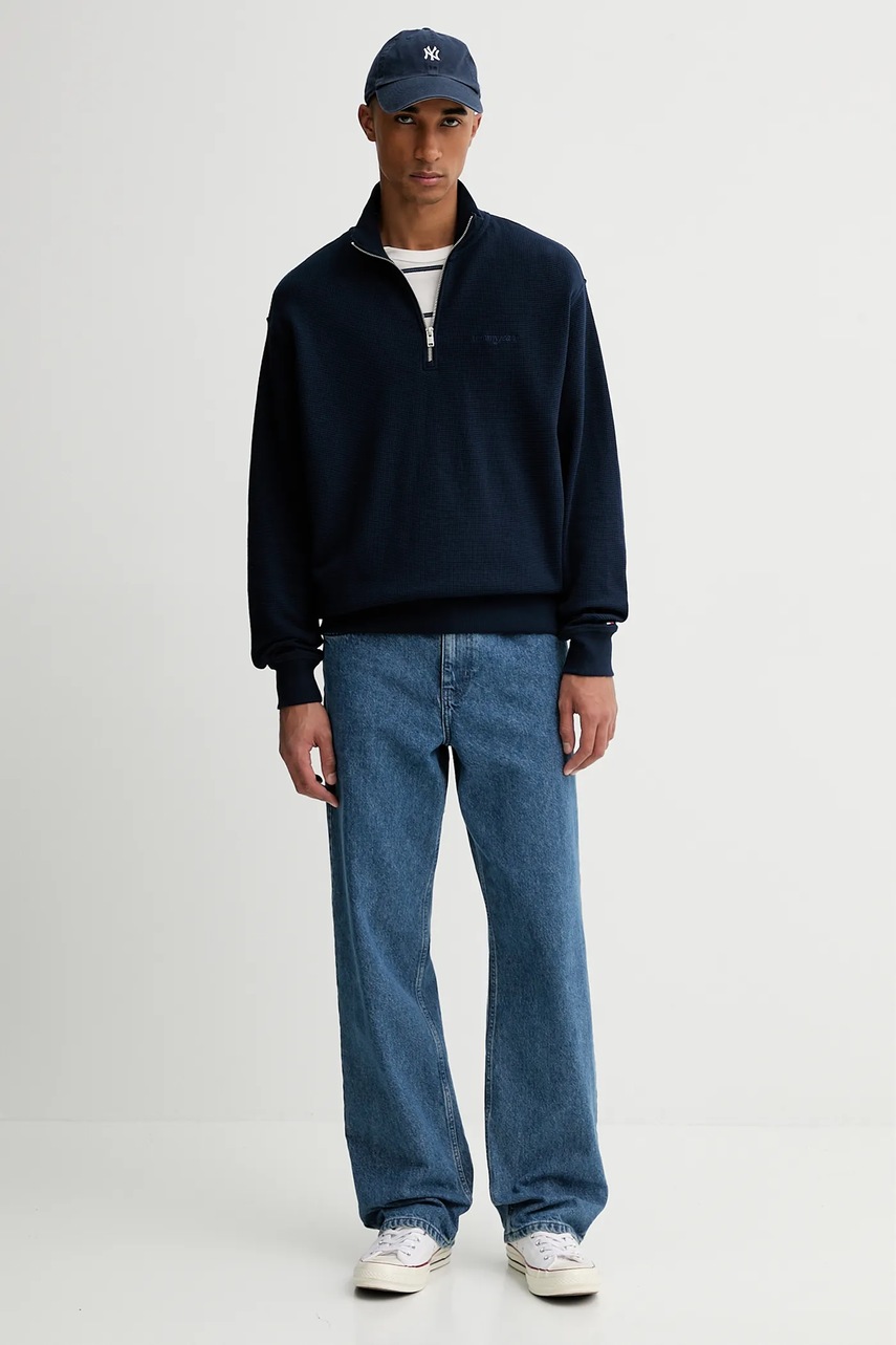 Хлопковая кофта Tommy Jeans цвет синий однотонная DM0DM21880