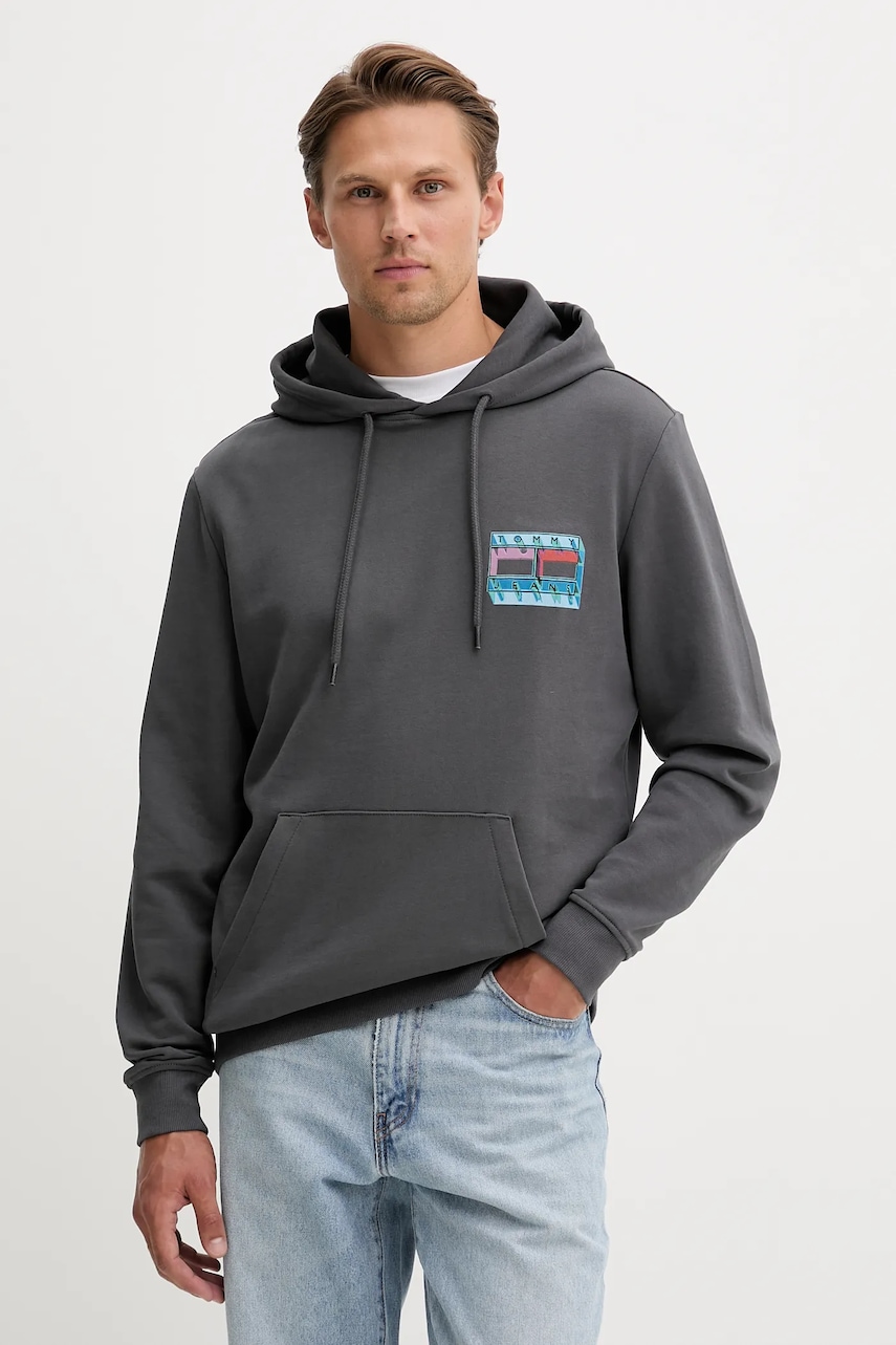 Tommy Jeans hanorac de bumbac culoarea gri, cu glugă, cu imprimeu, DM0DM22077