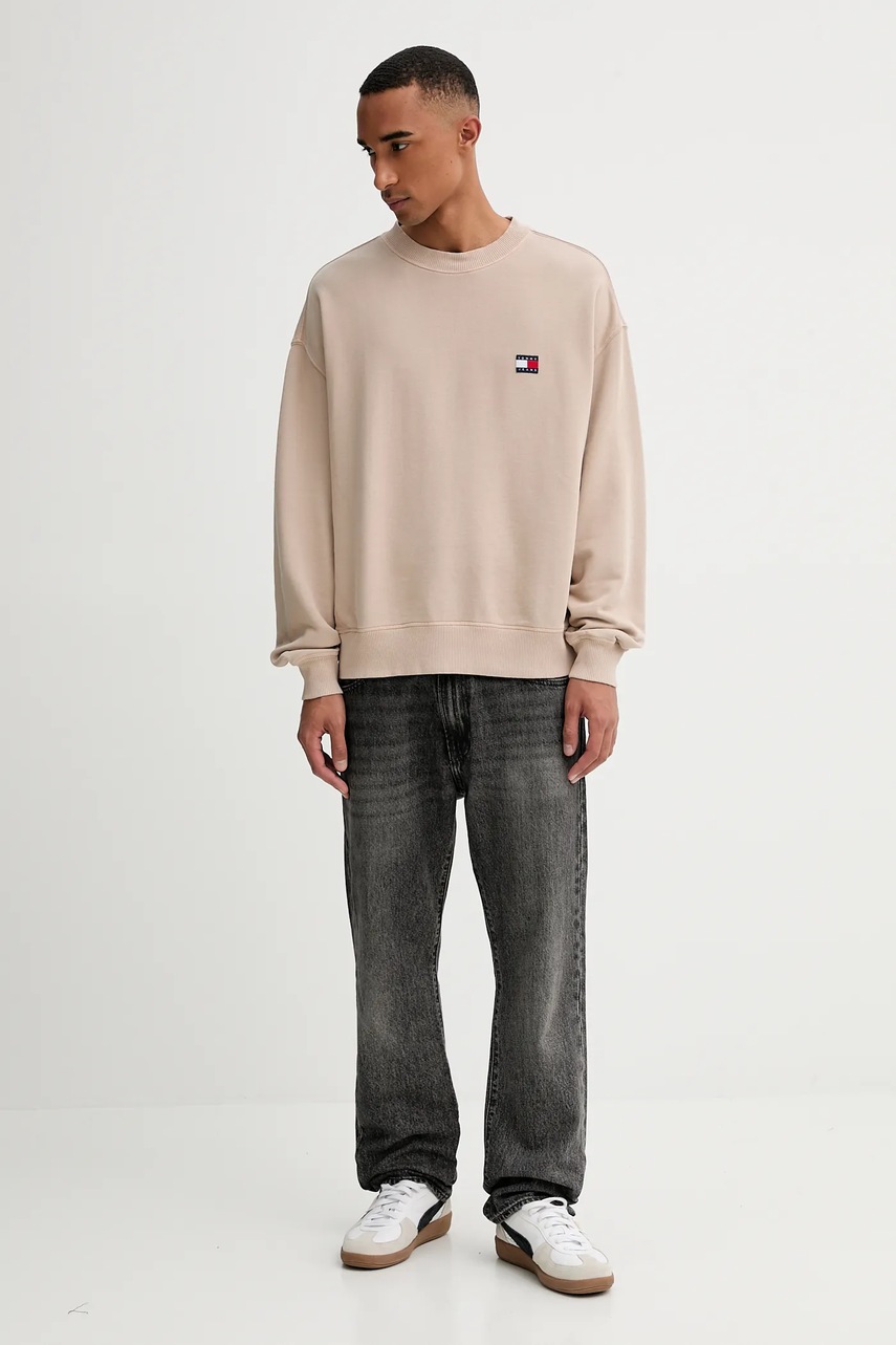 Хлопковая кофта Tommy Jeans цвет коричневый с аппликацией DM0DM22079