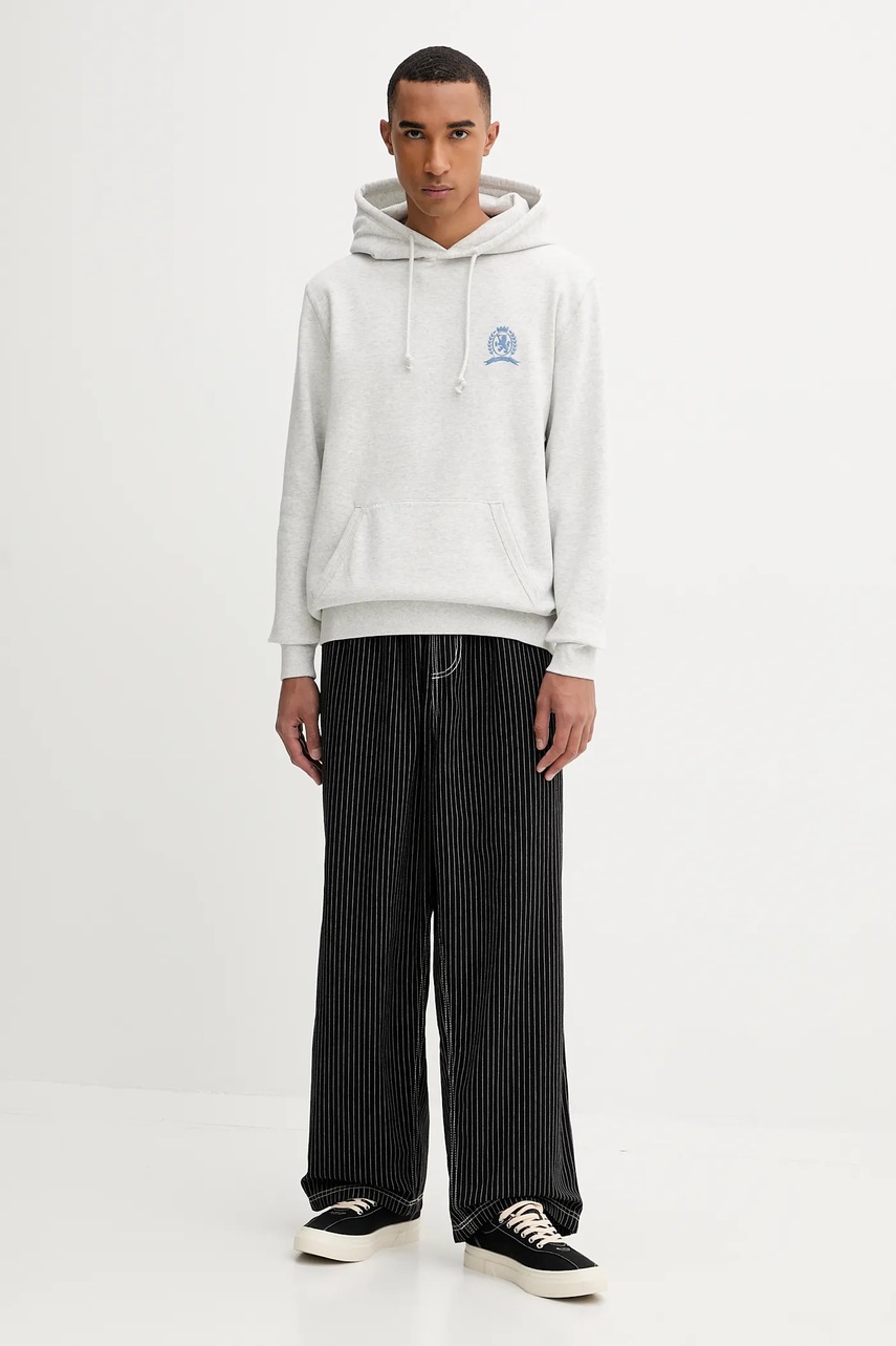 Кофта Tommy Jeans цвет серый с капюшоном с принтом DM0DM22085