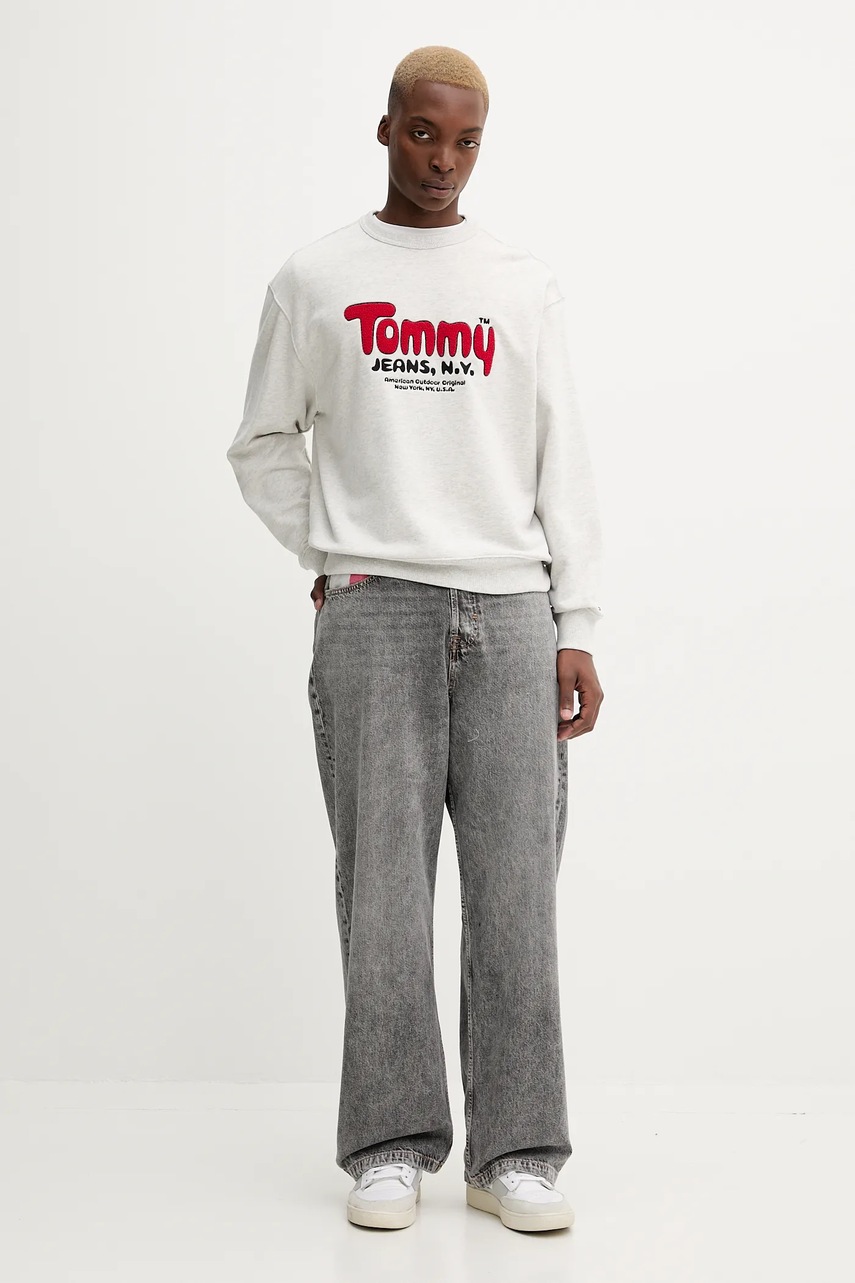 Хлопковая кофта Tommy Jeans цвет серый с аппликацией DM0DM22087