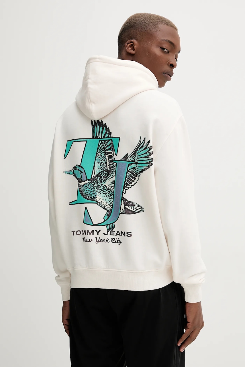 

Суичър Tommy Jeans мъжки в бежово с качулка с принт DM0DM22088, Бежов