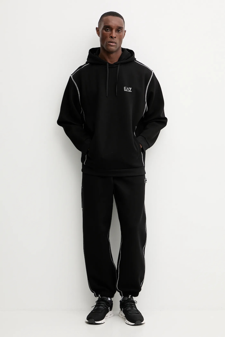 Кофта EA7 Emporio Armani цвет чёрный с капюшоном с аппликацией AF13538.7M000660 Кофта EA7 Emporio Armani цвет чёрный с капюшоном с аппликацией AF13538.7M000660