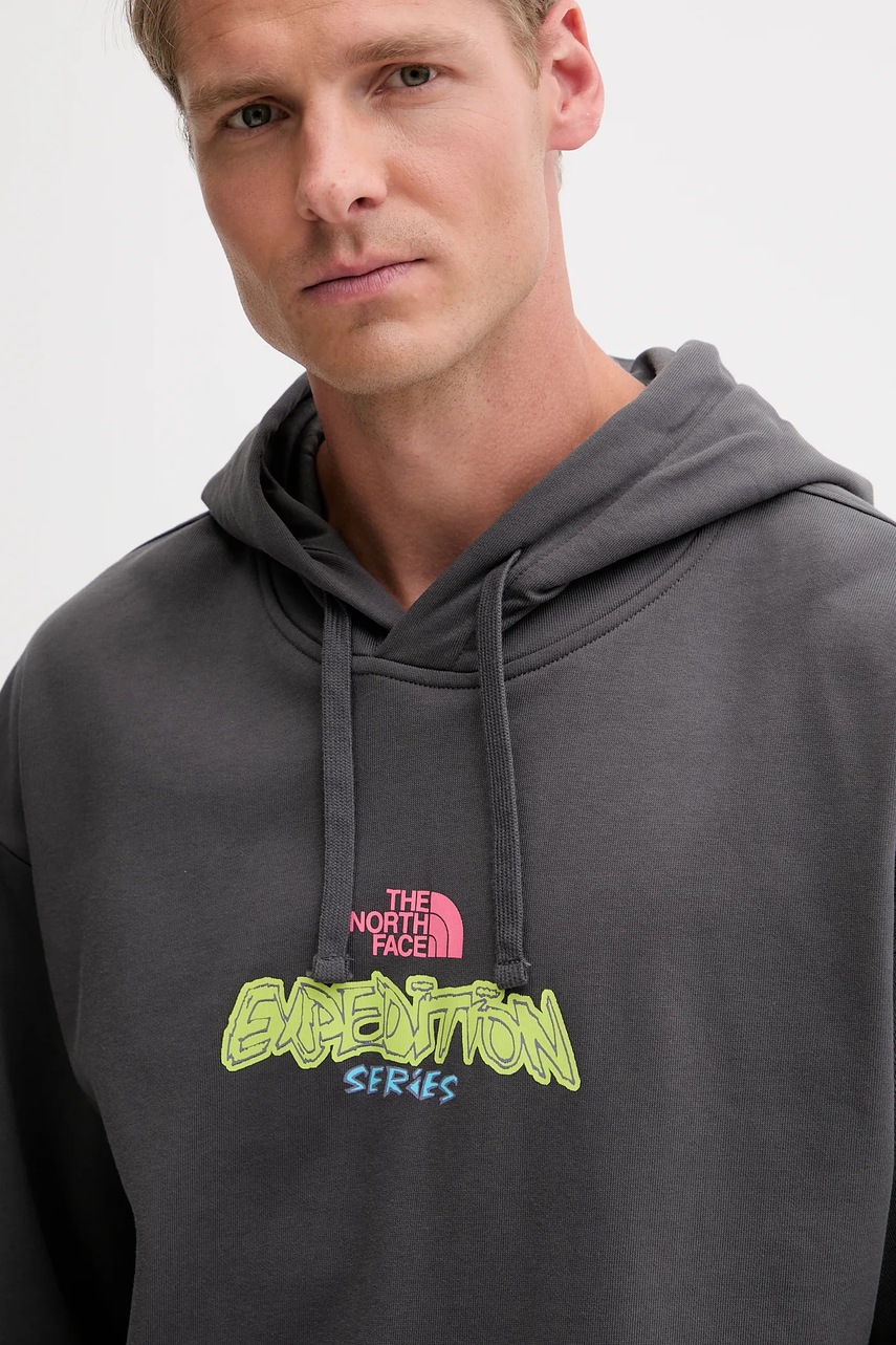 Bavlněná mikina The North Face Expedition Celebration (obrázek 5)