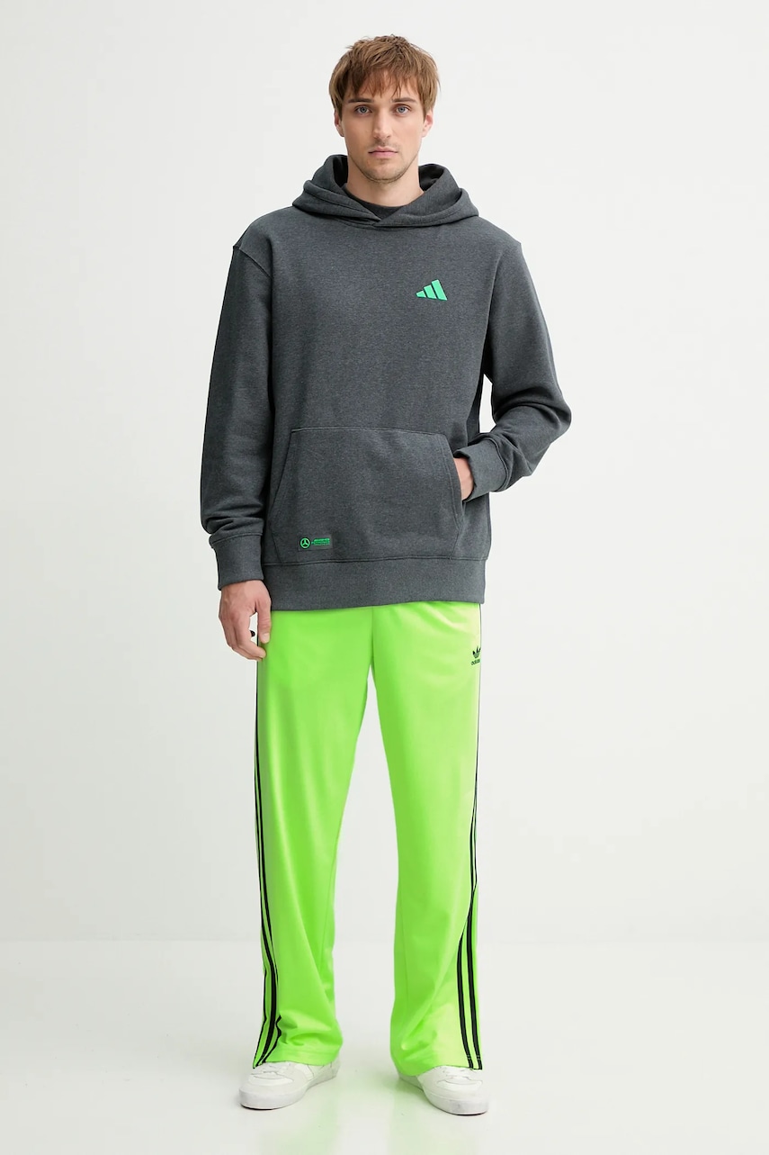 Хлопковая кофта adidas x Mercedes цвет серый с капюшоном с принтом JX8778 Хлопковая кофта adidas x Mercedes цвет серый с капюшоном с принтом JX8778