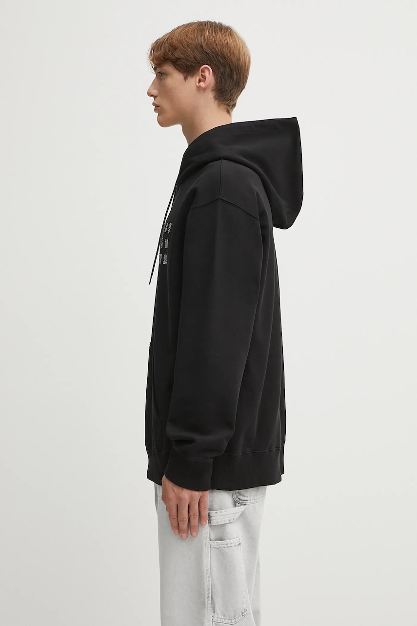 Хлопковая кофта MM6 Maison Margiela цвет чёрный с капюшоном с принтом SH0GU0035.M25025.900 Хлопковая кофта MM6 Maison Margiela цвет чёрный с капюшоном с принтом SH0GU0035.M25025.900