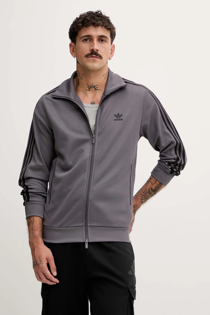 adidas Originals bluză Classic Tt culoarea maro, cu imprimeu, JY1281