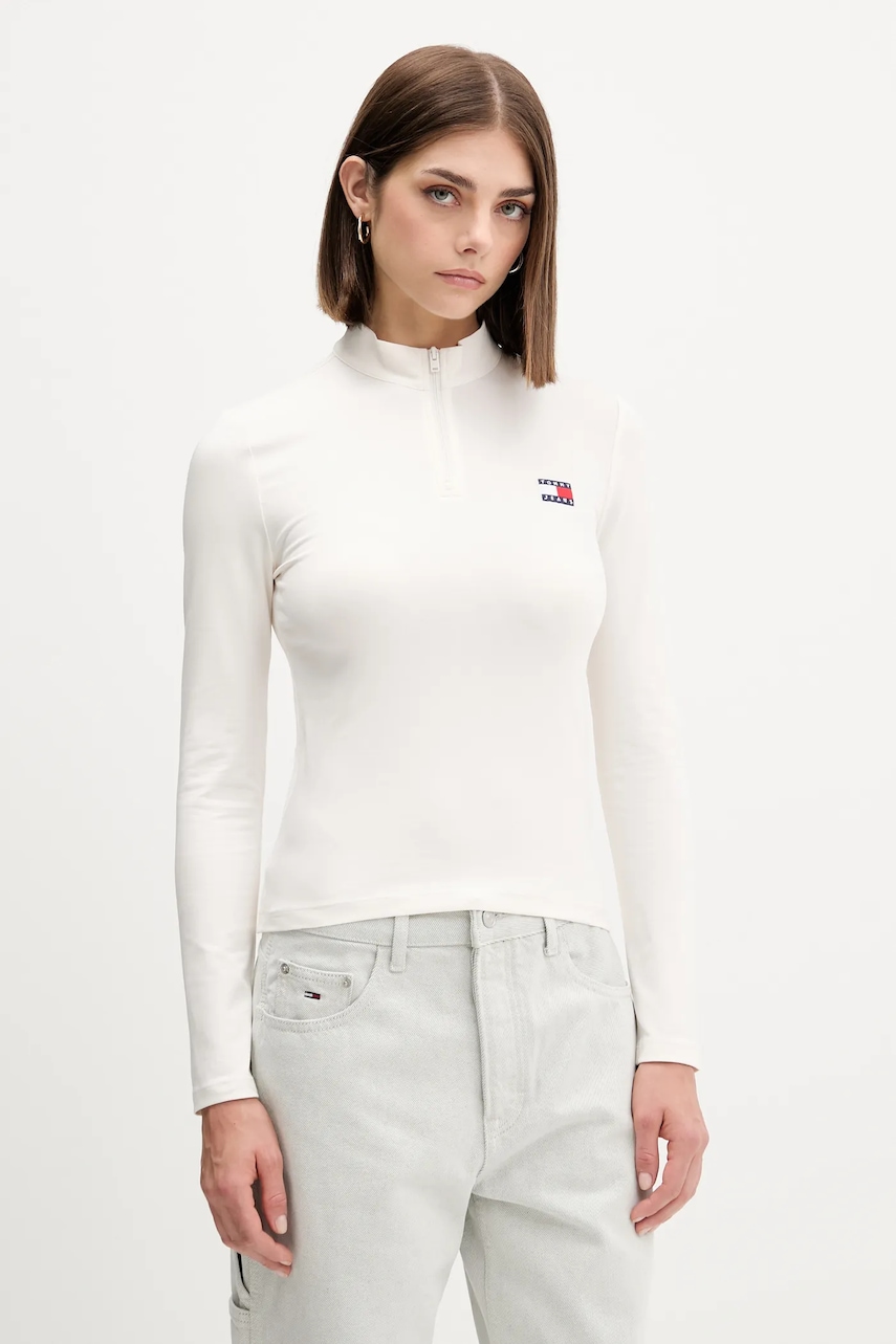 Levně Tričko s dlouhým rukávem Tommy Jeans béžová barva, s pologolfem, DW0DW21567