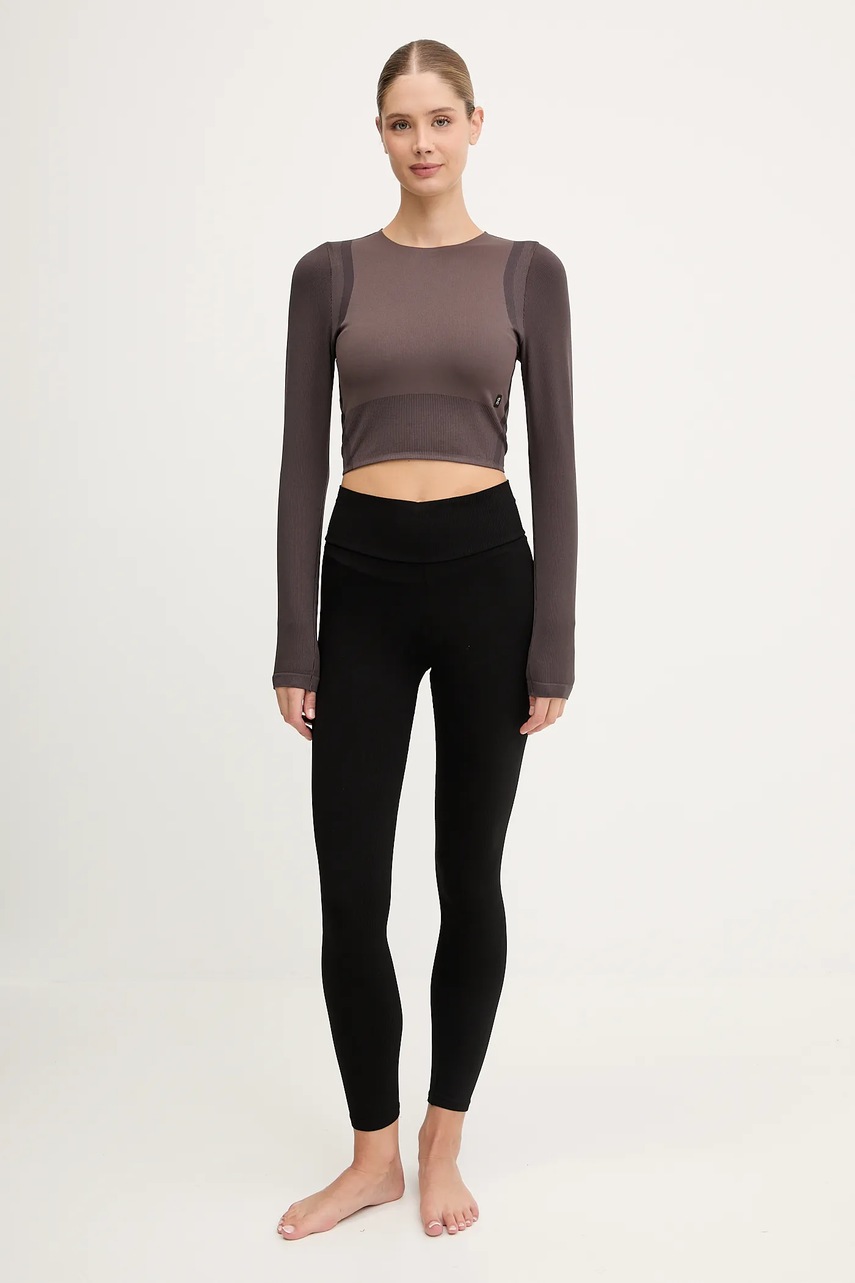 Лонгслив для йоги ON running Studio цвет коричневый 1WF10263573 Лонгслив для йоги ON running Studio цвет коричневый 1WF10263573