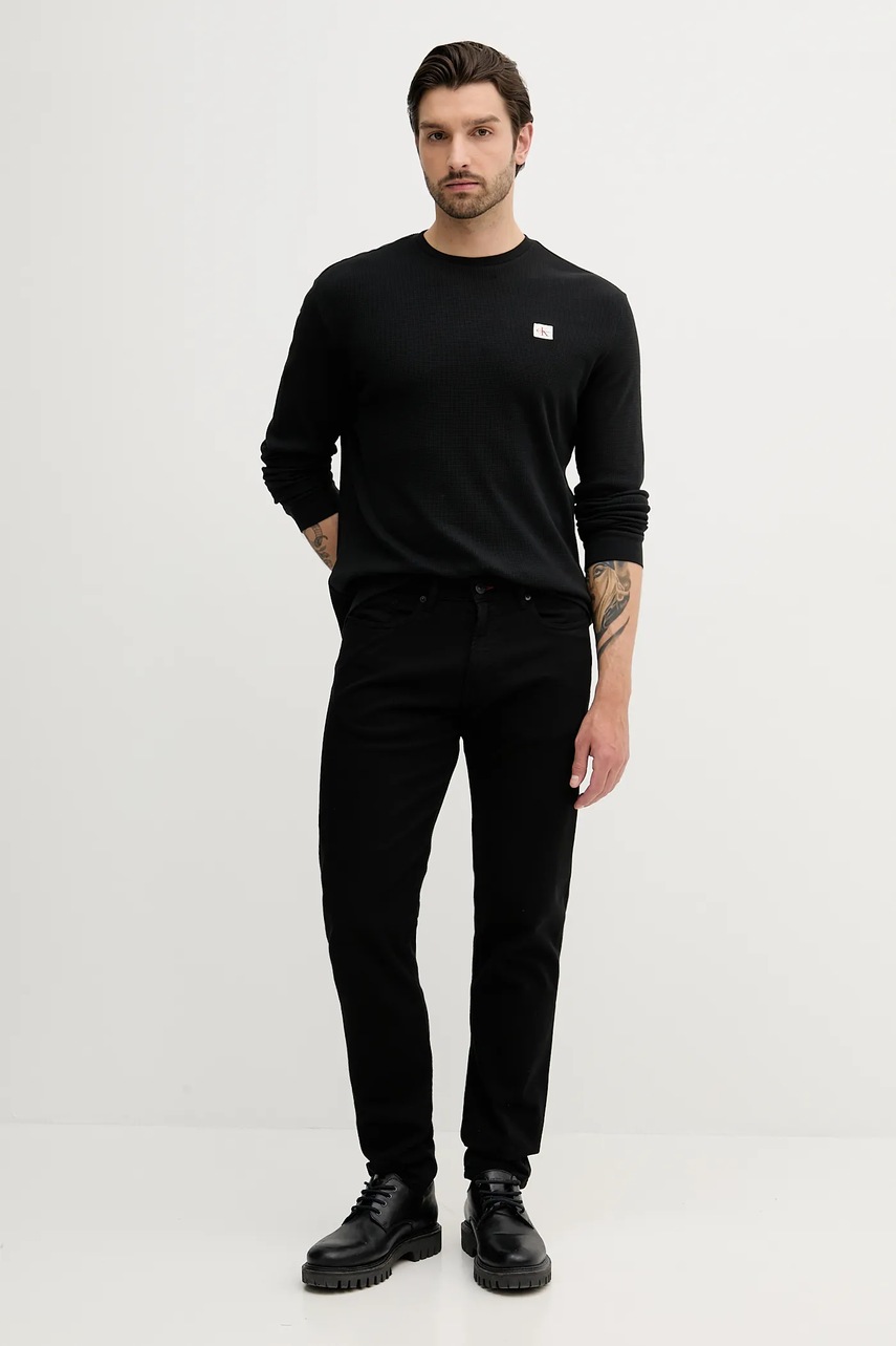 Лонгслив Calvin Klein Jeans цвет чёрный однотонная LV040EM217