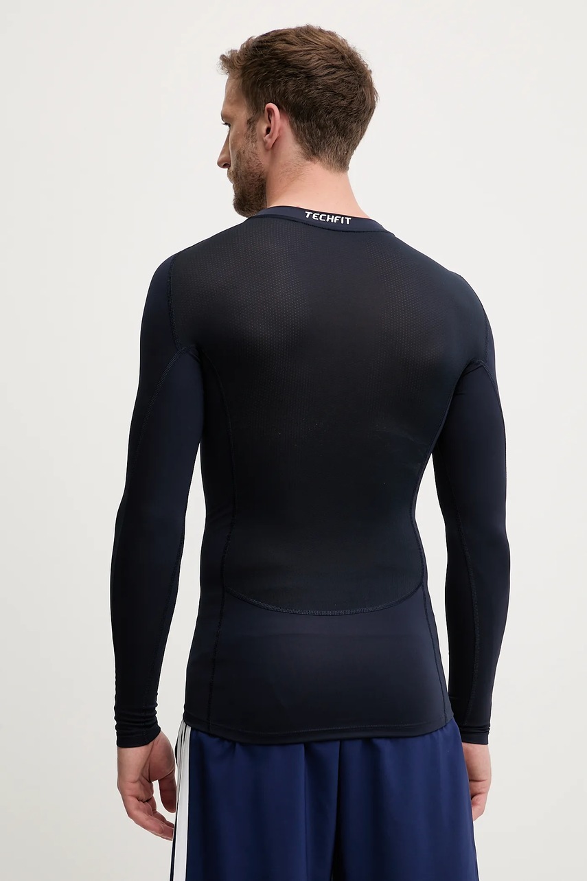 Лонгслив для тренировок adidas Performance Techfit цвет синий однотонный JE6705