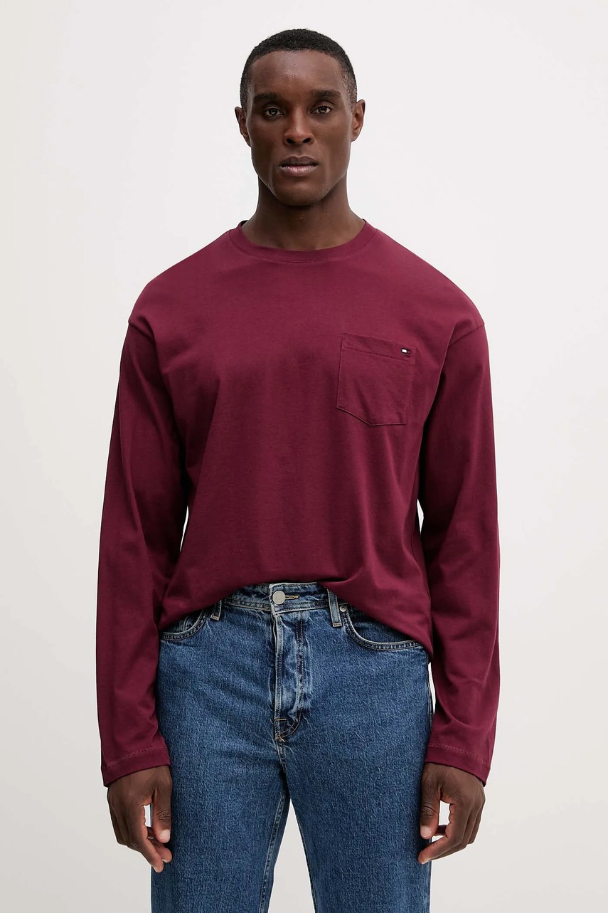 Levně Bavlněné tričko s dlouhým rukávem Tommy Hilfiger červená barva, UM0UM03644