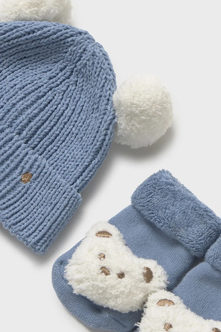 Шапочка и носки для младенцев Mayoral Newborn 9933 Шапочка и носки для младенцев Mayoral Newborn 9933