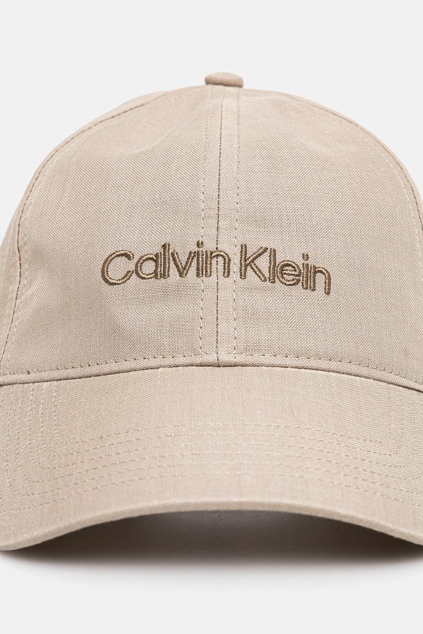 Кепка Calvin Klein цвет бежевый с аппликацией LV04D5024G Кепка Calvin Klein цвет бежевый с аппликацией LV04D5024G