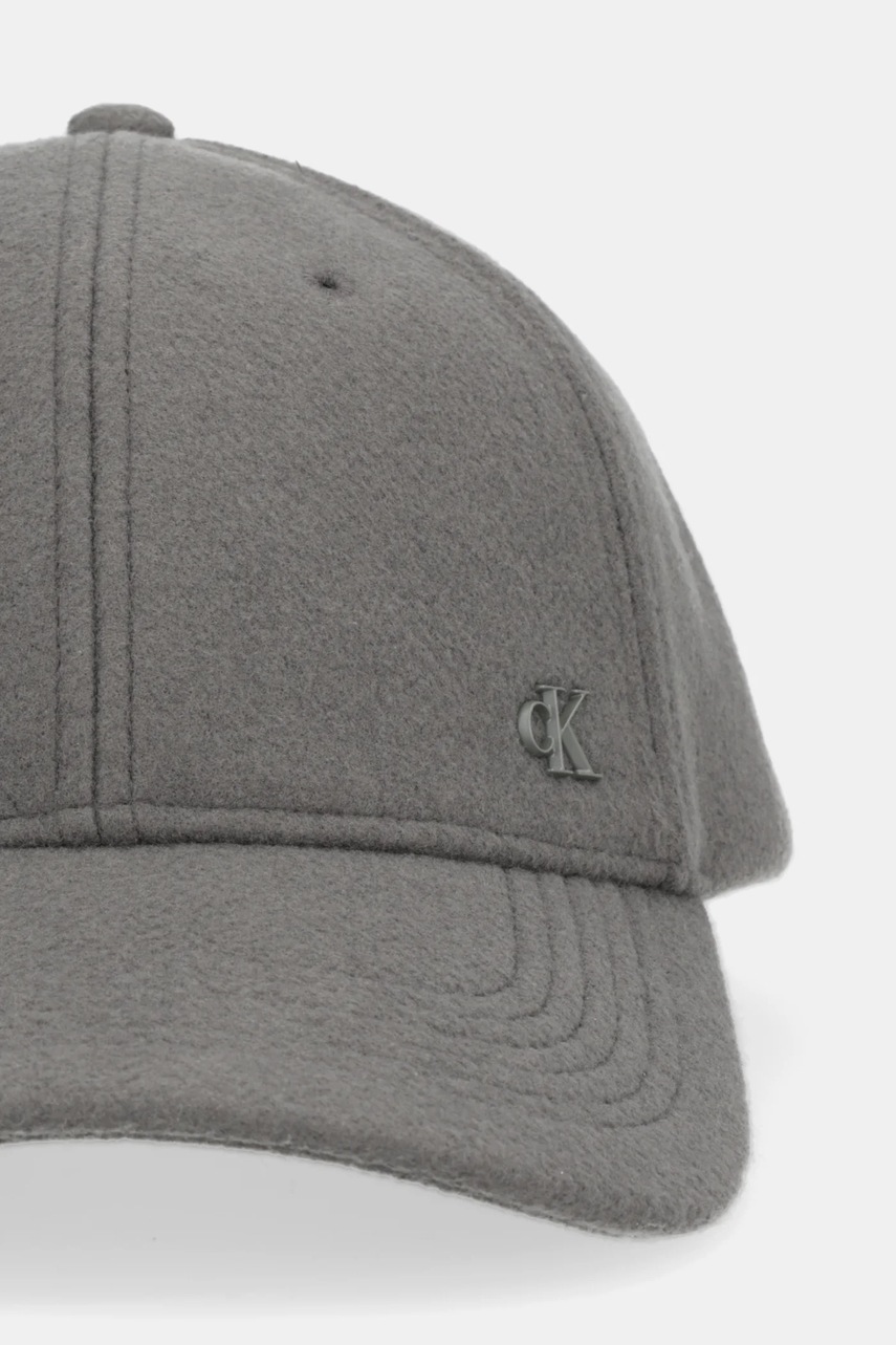 Кепка Calvin Klein цвет серый LV04D5054G Кепка Calvin Klein цвет серый LV04D5054G