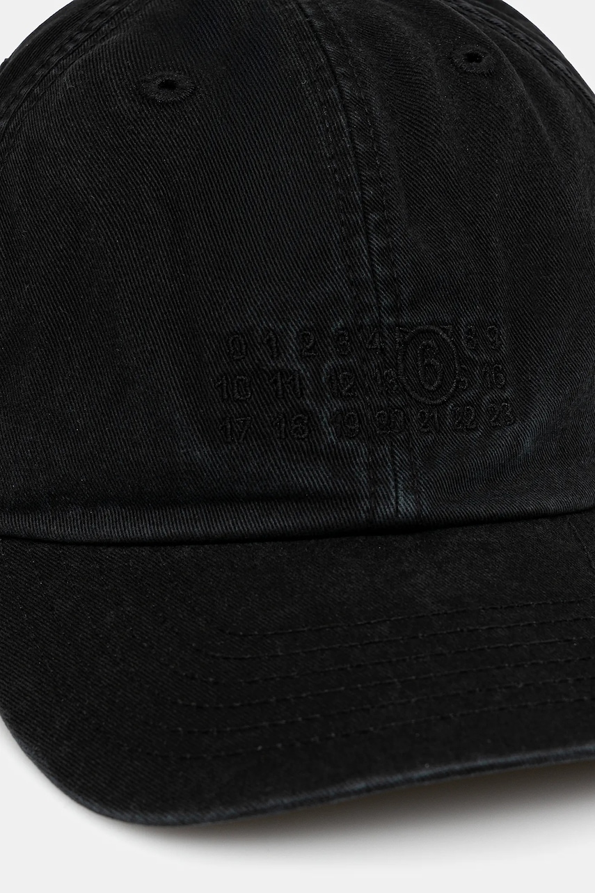 Хлопковая кепка MM6 Maison Margiela цвет чёрный SH2TC0004.M35190.899 Хлопковая кепка MM6 Maison Margiela цвет чёрный SH2TC0004.M35190.899