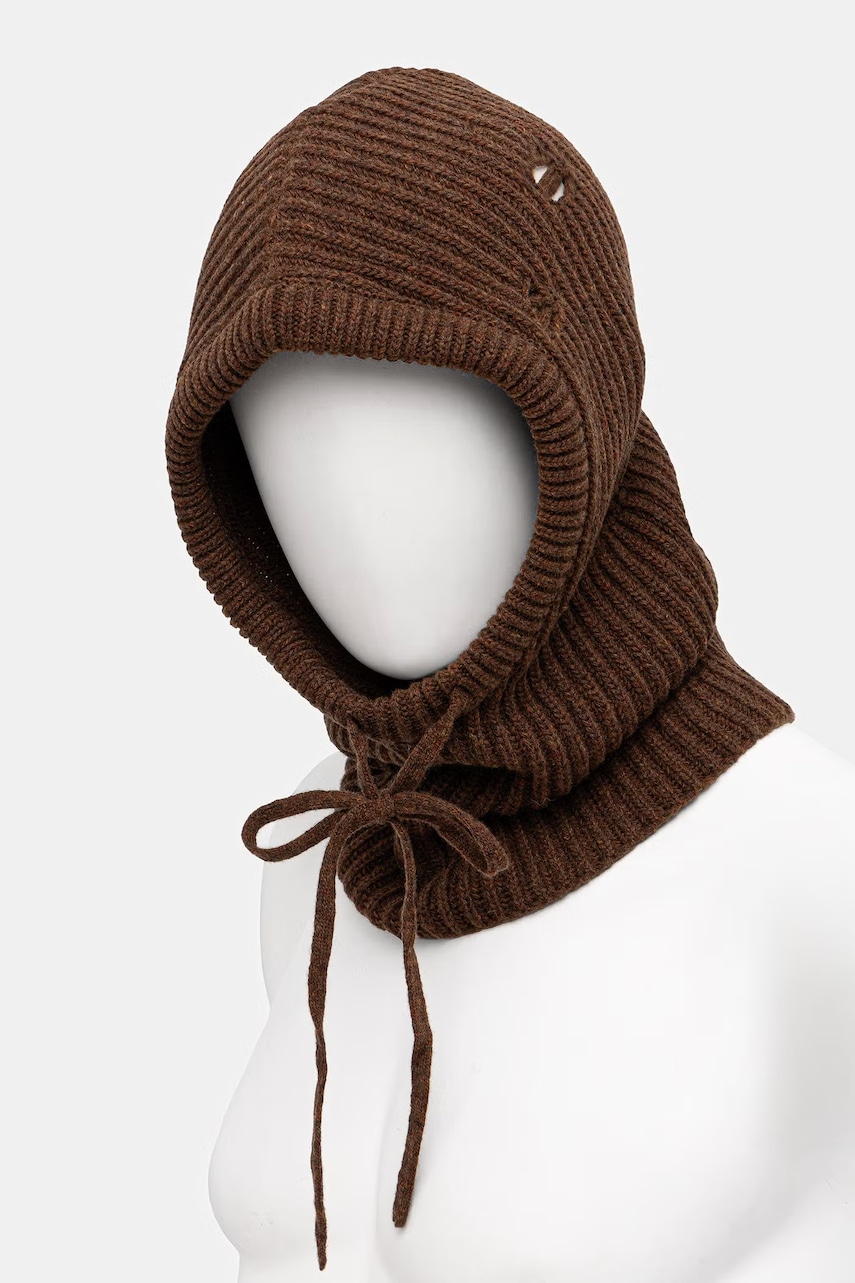 MM6 Maison Margiela kukla s prímesou vlny