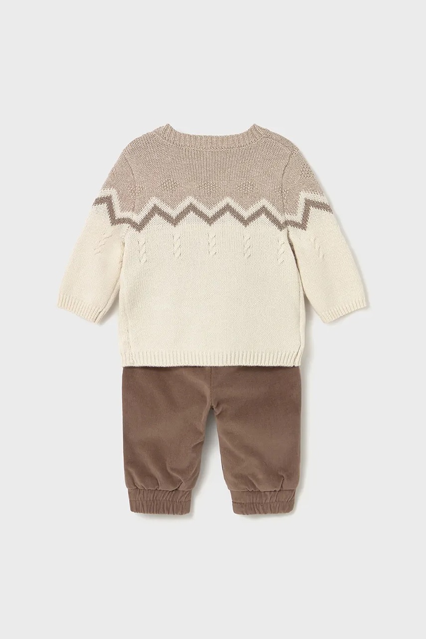Комплект для младенцев Mayoral Newborn цвет коричневый 2580 Комплект для младенцев Mayoral Newborn цвет коричневый 2580