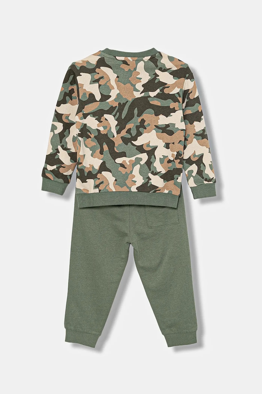Детский хлопковый спортивный костюм United Colors of Benetton 2 шт цвет зелёный 3YWXGK00R Детский хлопковый спортивный костюм United Colors of Benetton 2 шт цвет зелёный 3YWXGK00R