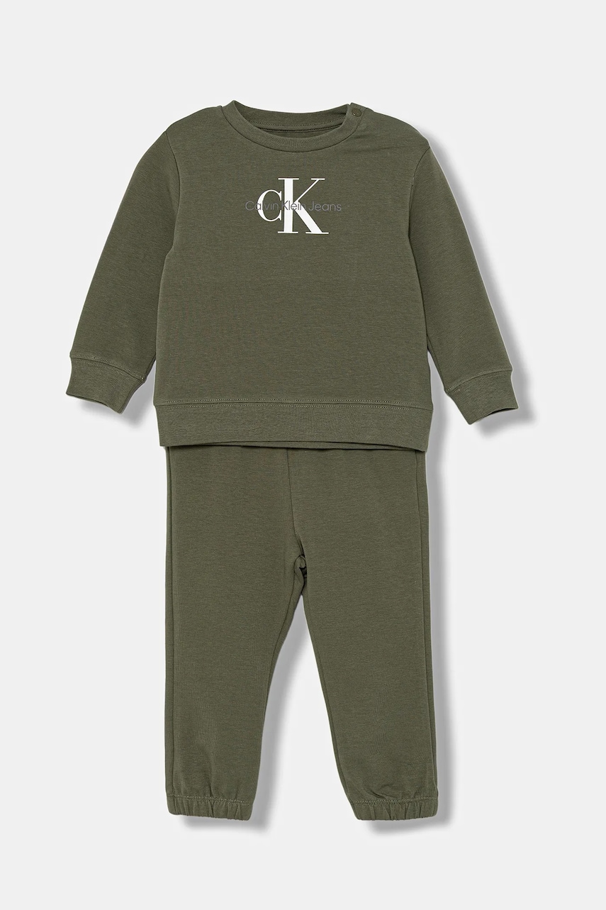 Levně Dětská tepláková souprava Calvin Klein Jeans zelená barva, IN0IN00017