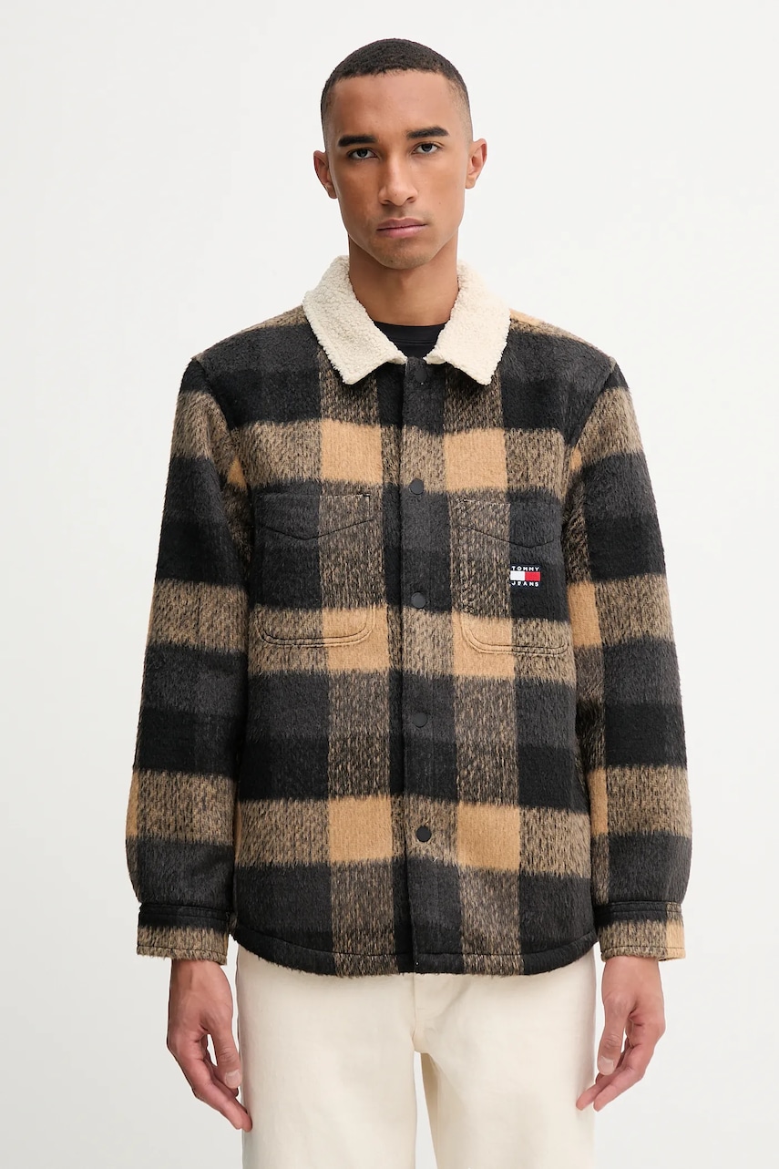 Tommy Jeans geacă cu aspect de cămașă culoarea negru, de tranziție, oversize, DM0DM22010