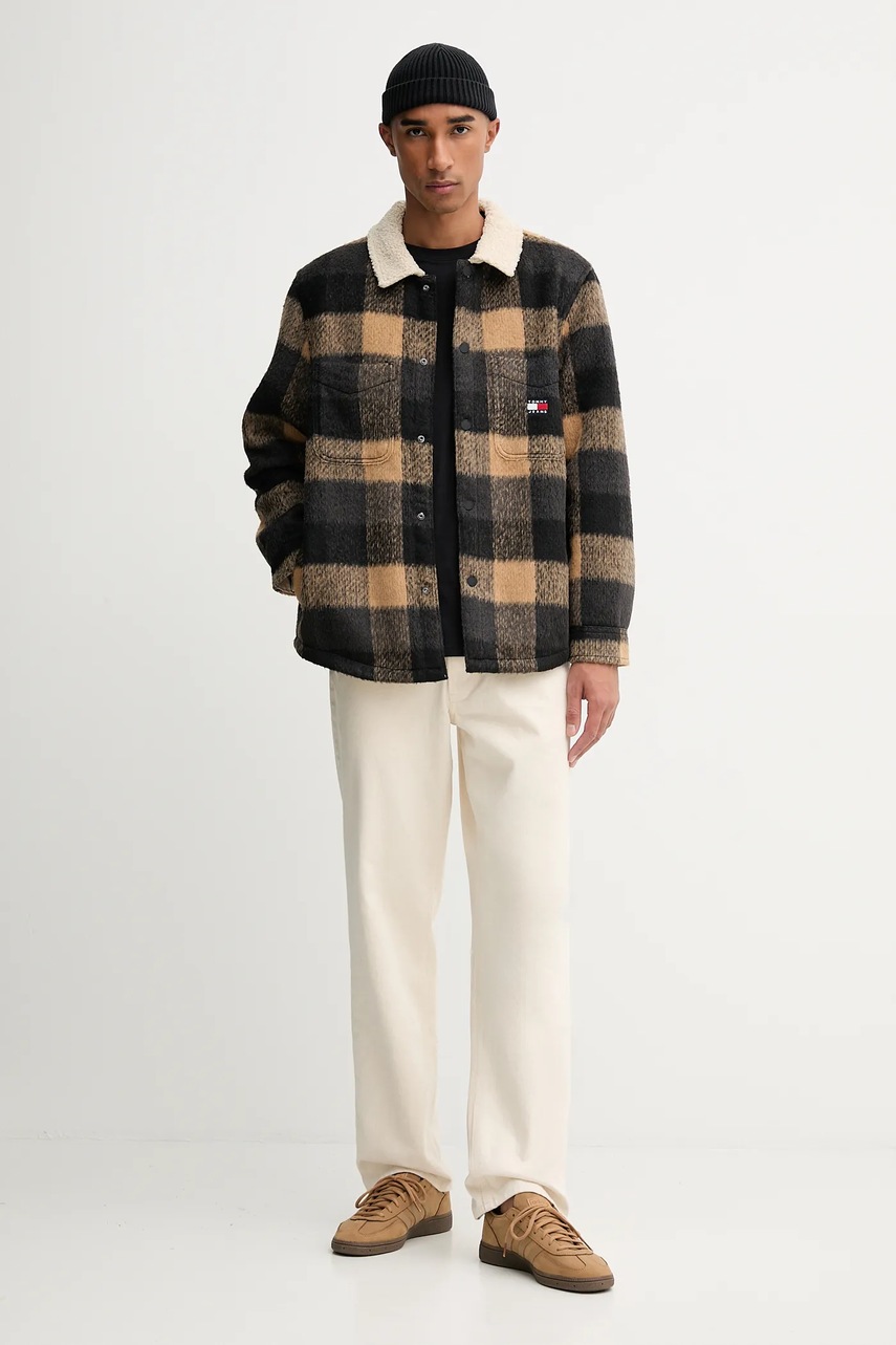 Куртка-рубашка Tommy Jeans цвет чёрный демисезонная oversize DM0DM22010