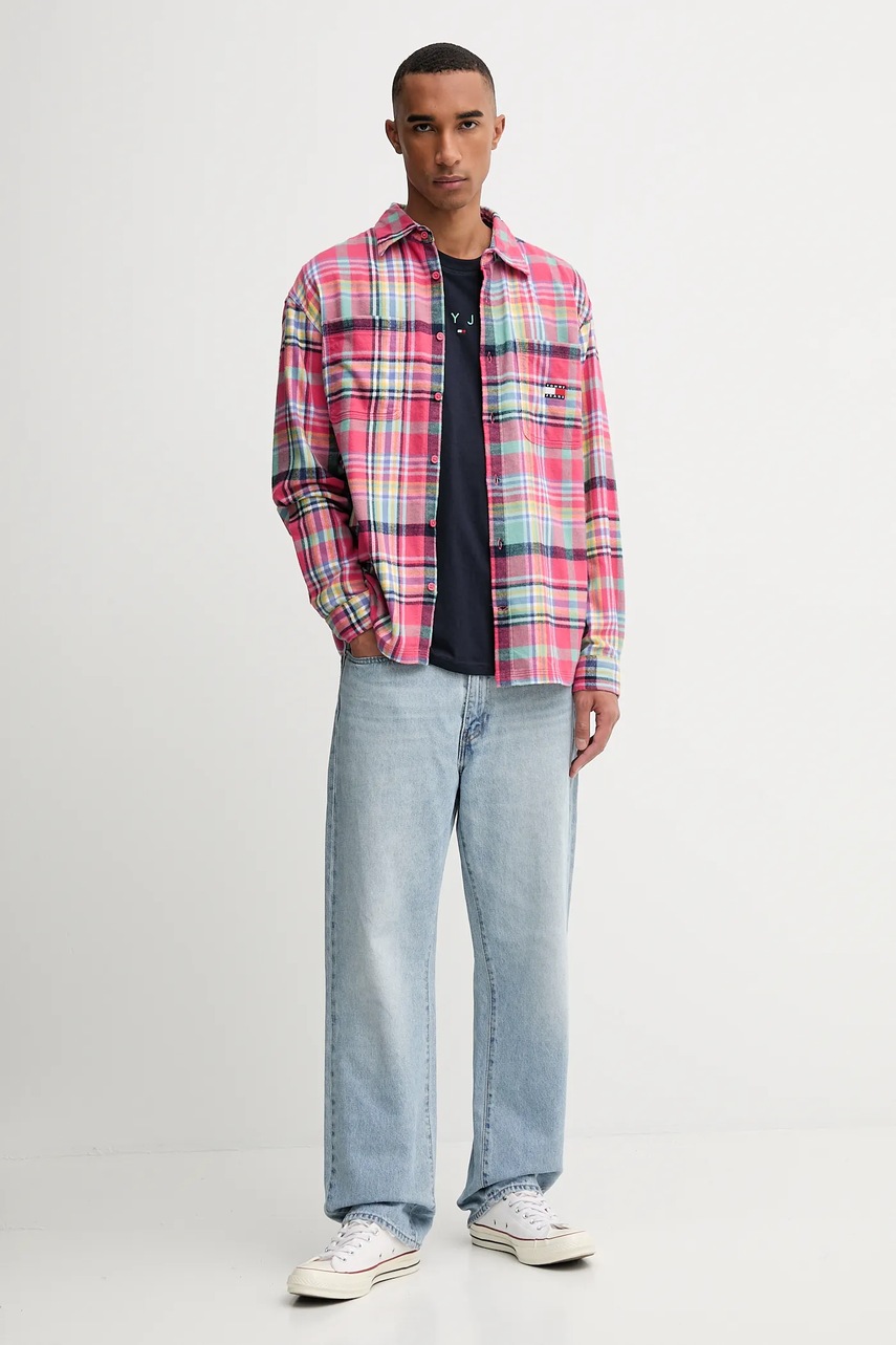 Хлопковая рубашка Tommy Jeans цвет розовый relaxed классический воротник DM0DM22020