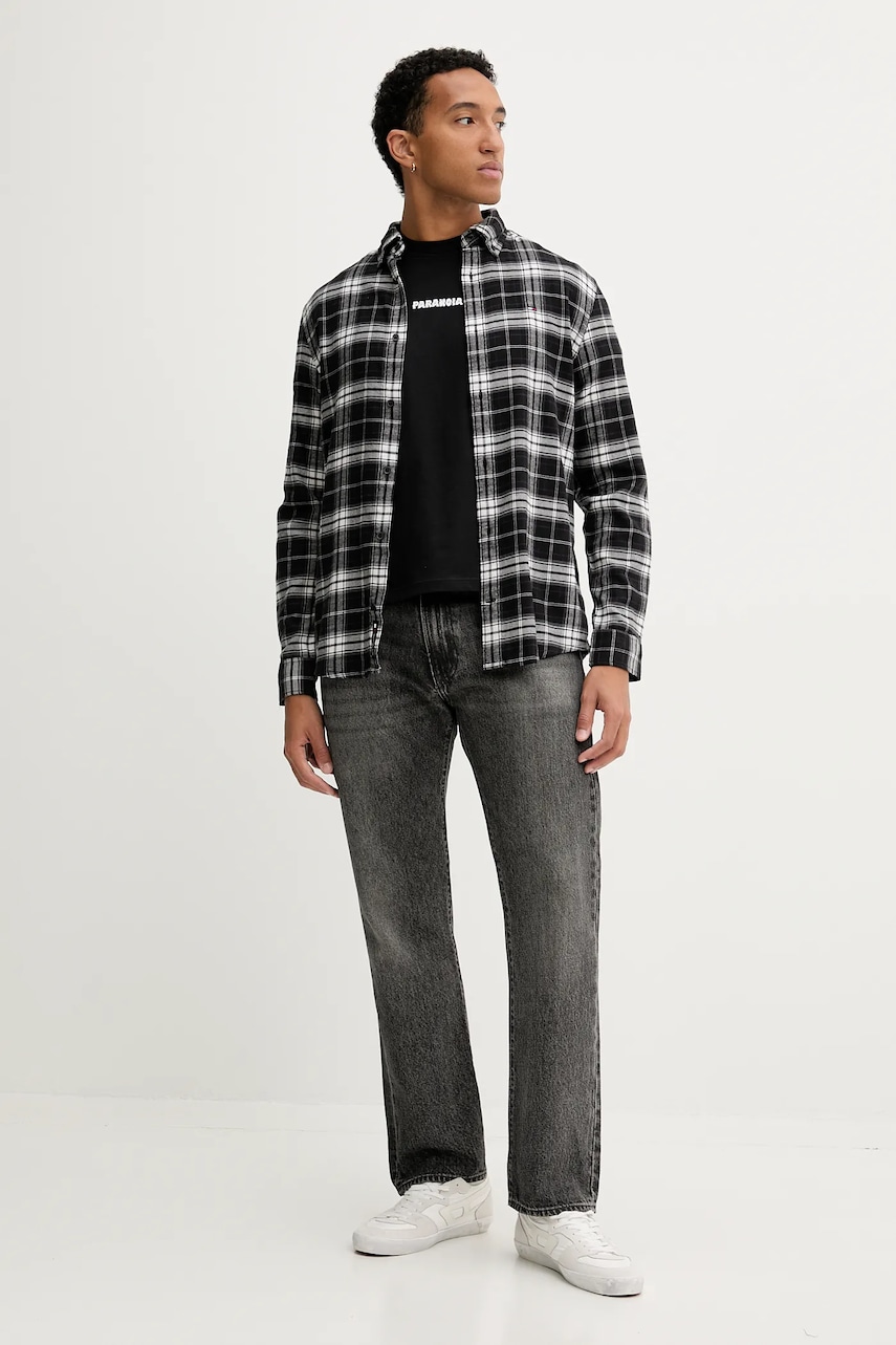 Хлопковая рубашка Tommy Jeans цвет чёрный regular воротник button-down DM0DM22024 Хлопковая рубашка Tommy Jeans цвет чёрный regular воротник button-down DM0DM22024
