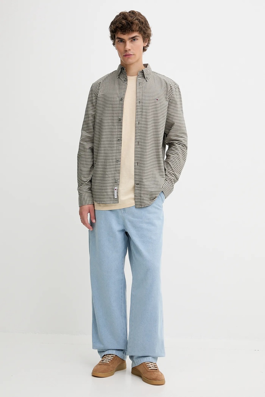 Хлопковая рубашка Tommy Jeans цвет зелёный regular воротник button-down DM0DM22025 Хлопковая рубашка Tommy Jeans цвет зелёный regular воротник button-down DM0DM22025