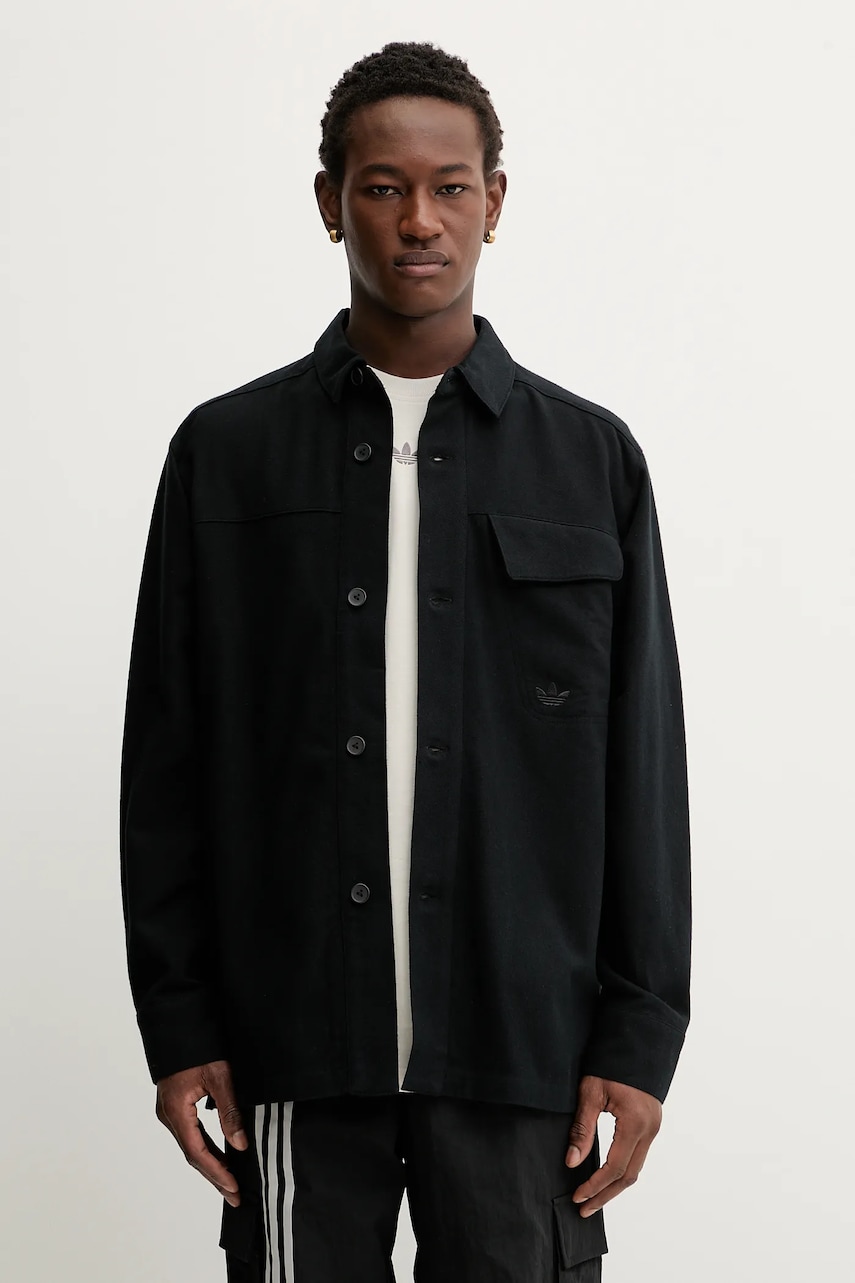 Levně Bavlněná košile adidas Originals P Ess Shi pánská, černá barva, relaxed, s klasickým límcem, JW0118