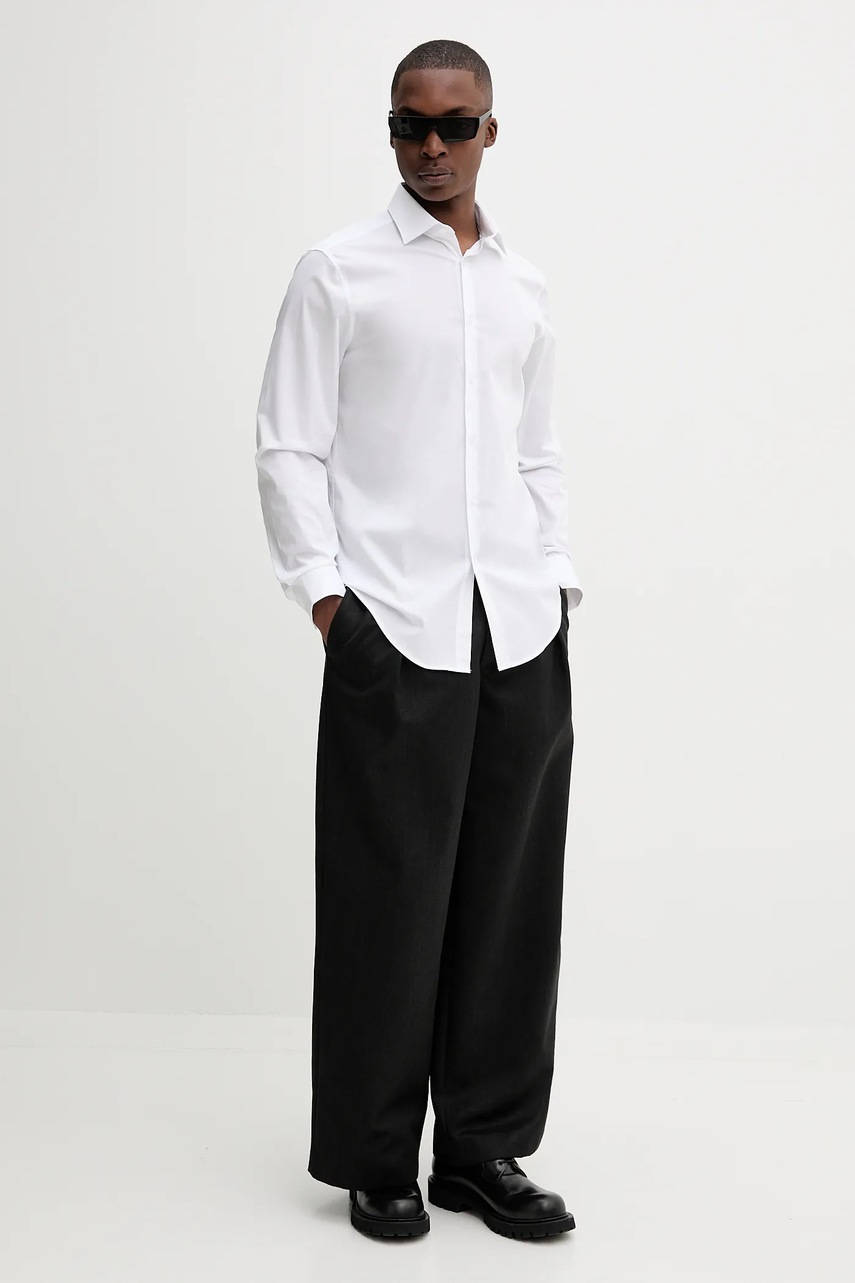 Рубашка Calvin Klein цвет белый regular классический воротник LV019EU001