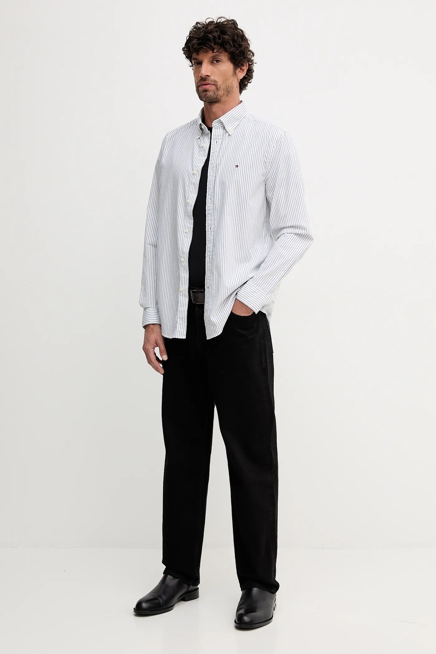 Хлопковая рубашка Tommy Hilfiger цвет белый regular воротник button-down MW0MW41399 Хлопковая рубашка Tommy Hilfiger цвет белый regular воротник button-down MW0MW41399