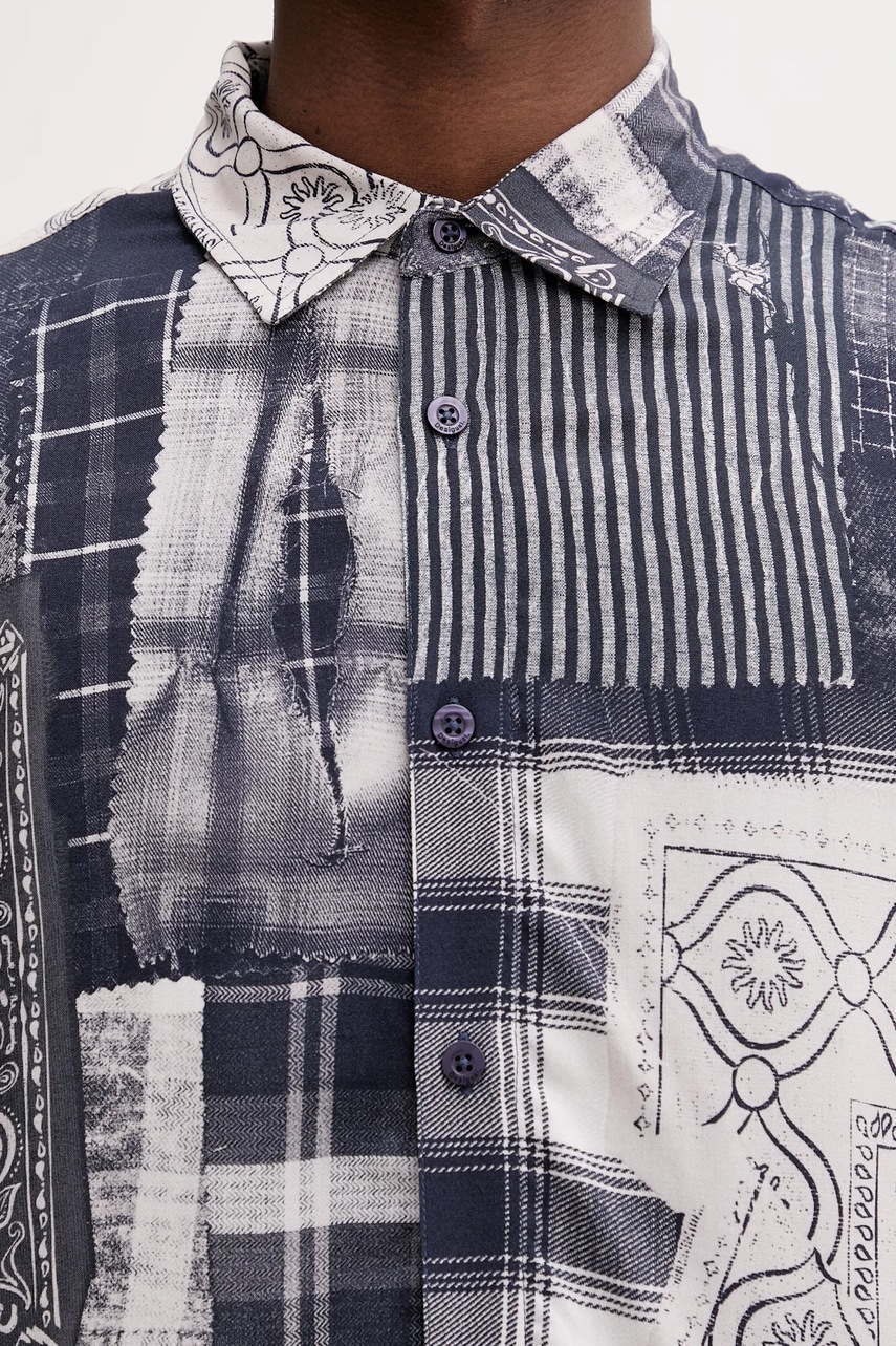 Πουκάμισο Desigual BLUE PATCH χρώμα: ναυτικό μπλε, 25WMCW40 φωτογραφία