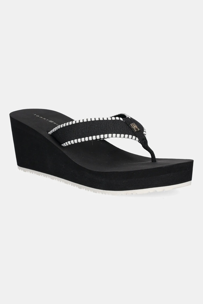 Levně Žabky Tommy Hilfiger WEDGE BEACH SANDAL dámské, černá barva, na klínku, FW0FW08738