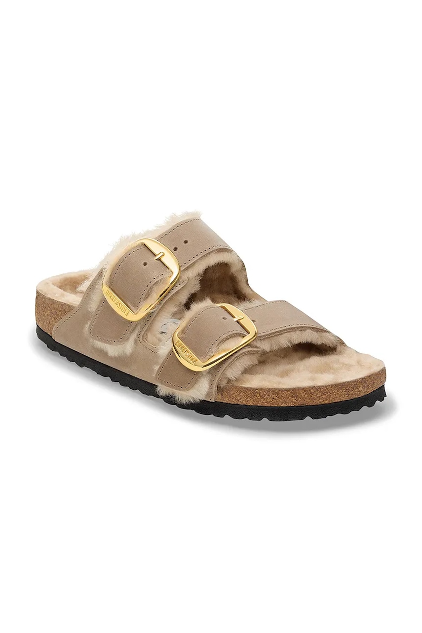 Замшевые тапочки Birkenstock Arizona Big Buckle Shearling цвет бежевый 1030384 Замшевые тапочки Birkenstock Arizona Big Buckle Shearling цвет бежевый 1030384
