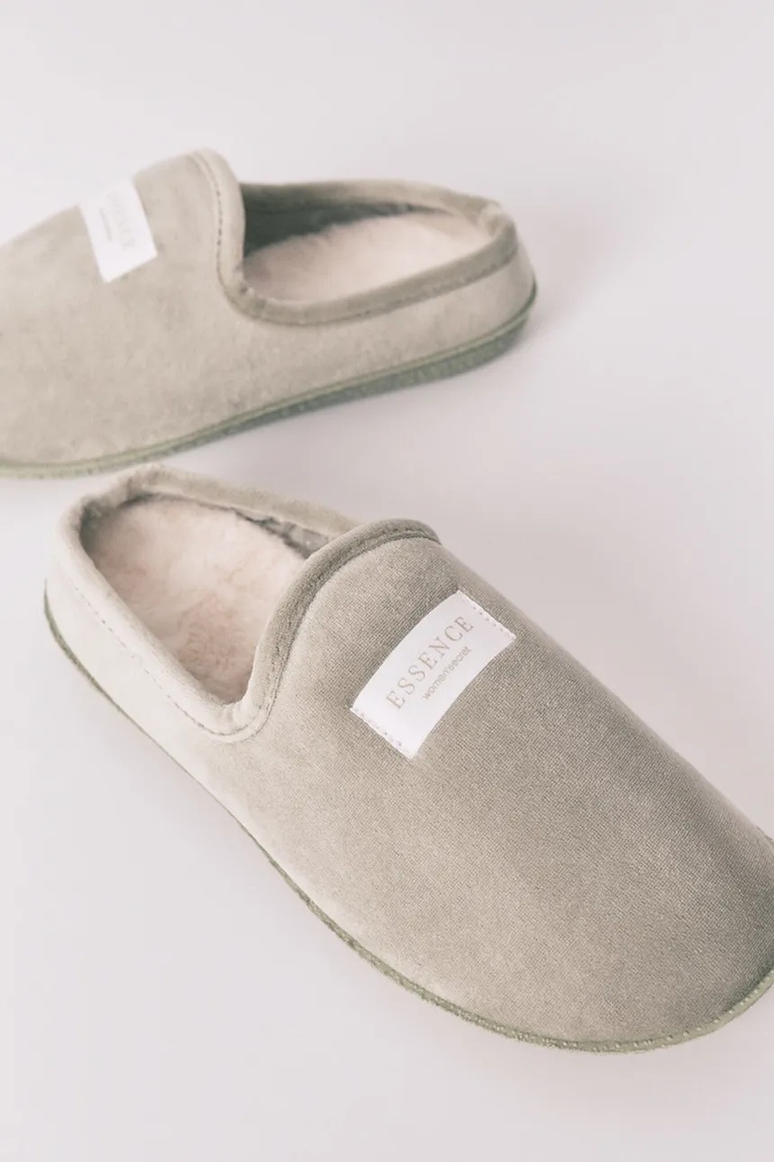 Тапки womensecret EVERYDAY ESSENTIALS цвет зелёный 4992551
