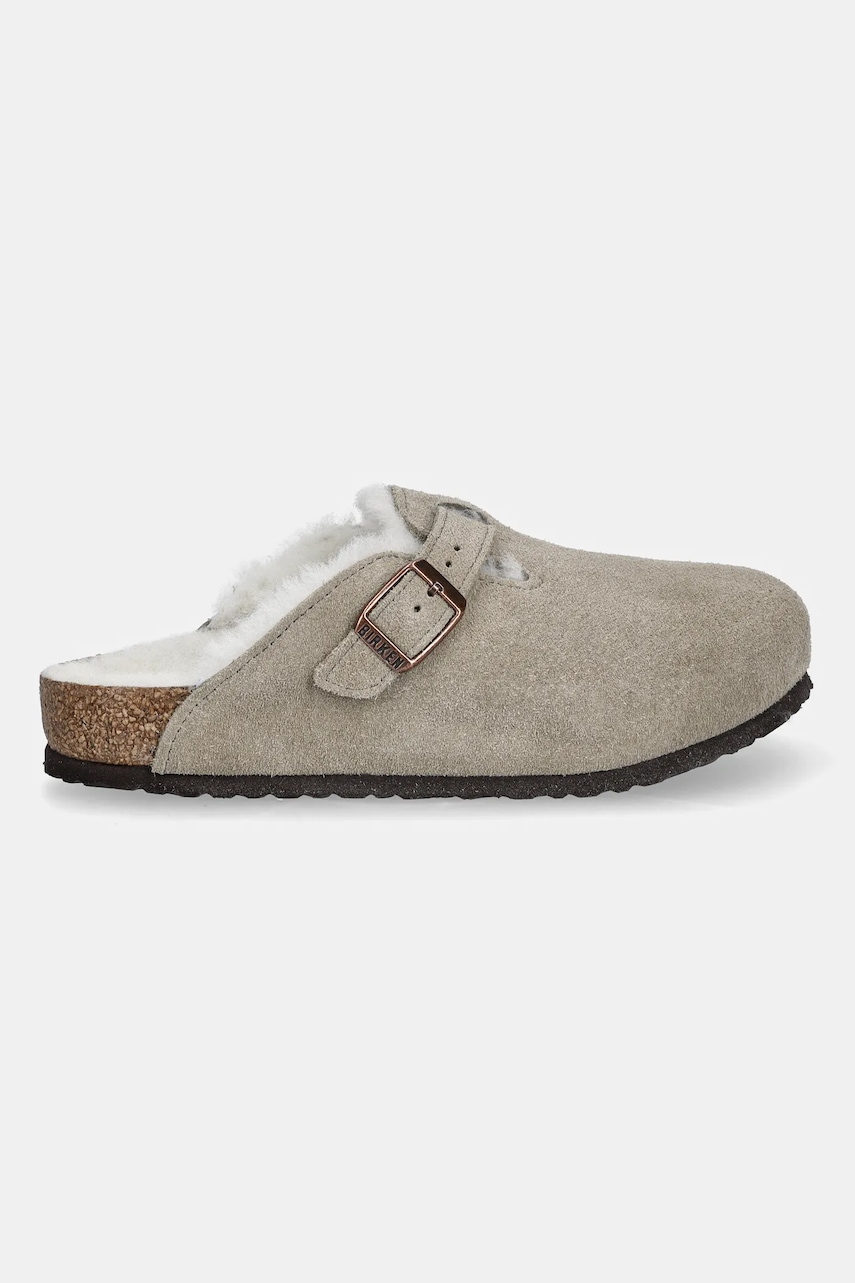 Детские замшевые шлепанцы Birkenstock Boston цвет бежевый 1030480 Детские замшевые шлепанцы Birkenstock Boston цвет бежевый 1030480