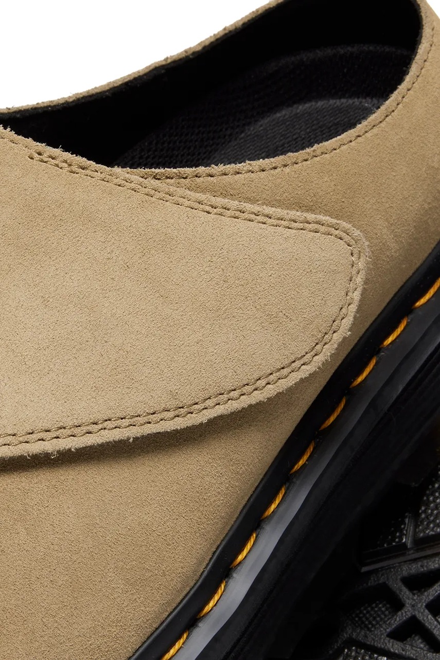 Παντόφλες σουέτ Dr. Martens ZebZag AnyWair Mule χρώμα: μπεζ, DM41730200 φωτογραφία