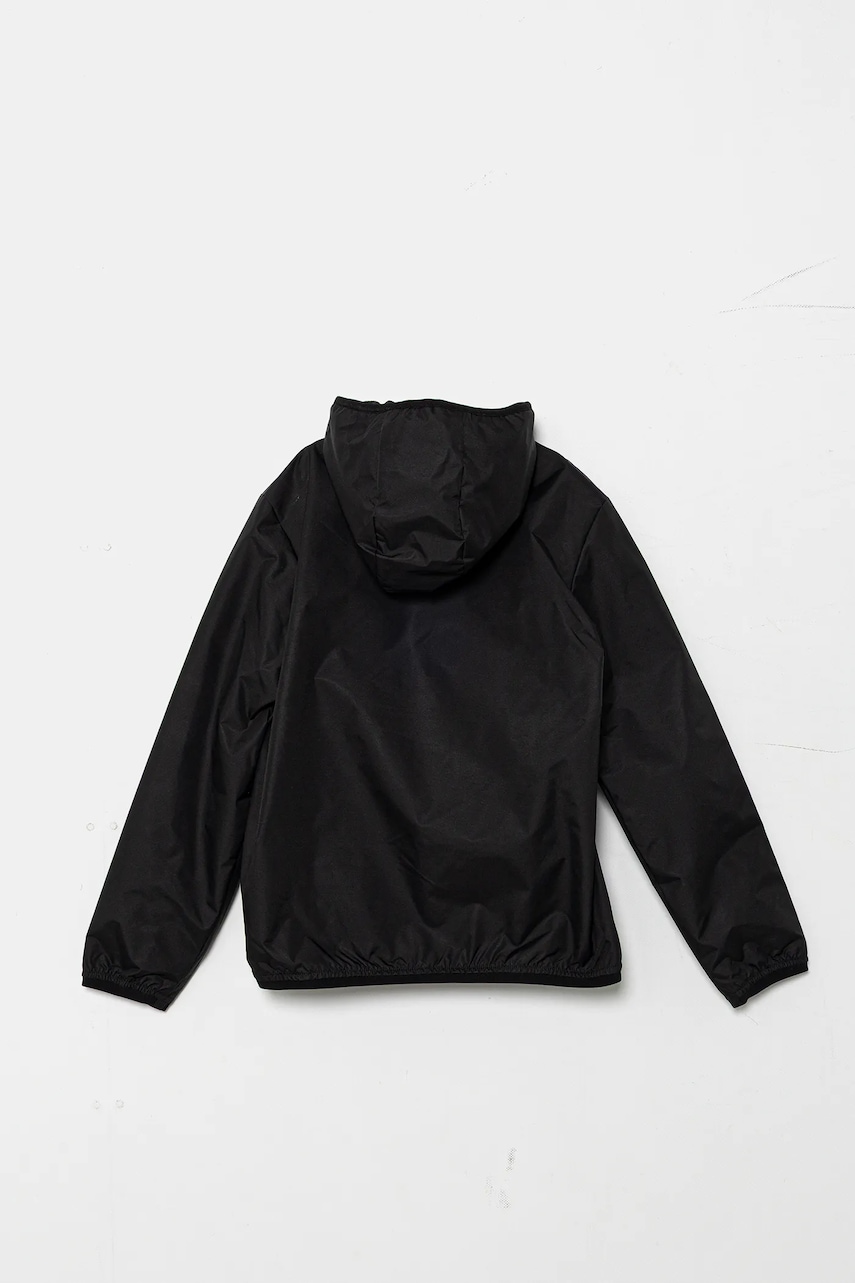 Детская куртка EA7 Emporio Armani цвет чёрный 7B000165 AF17183 Детская куртка EA7 Emporio Armani цвет чёрный 7B000165 AF17183