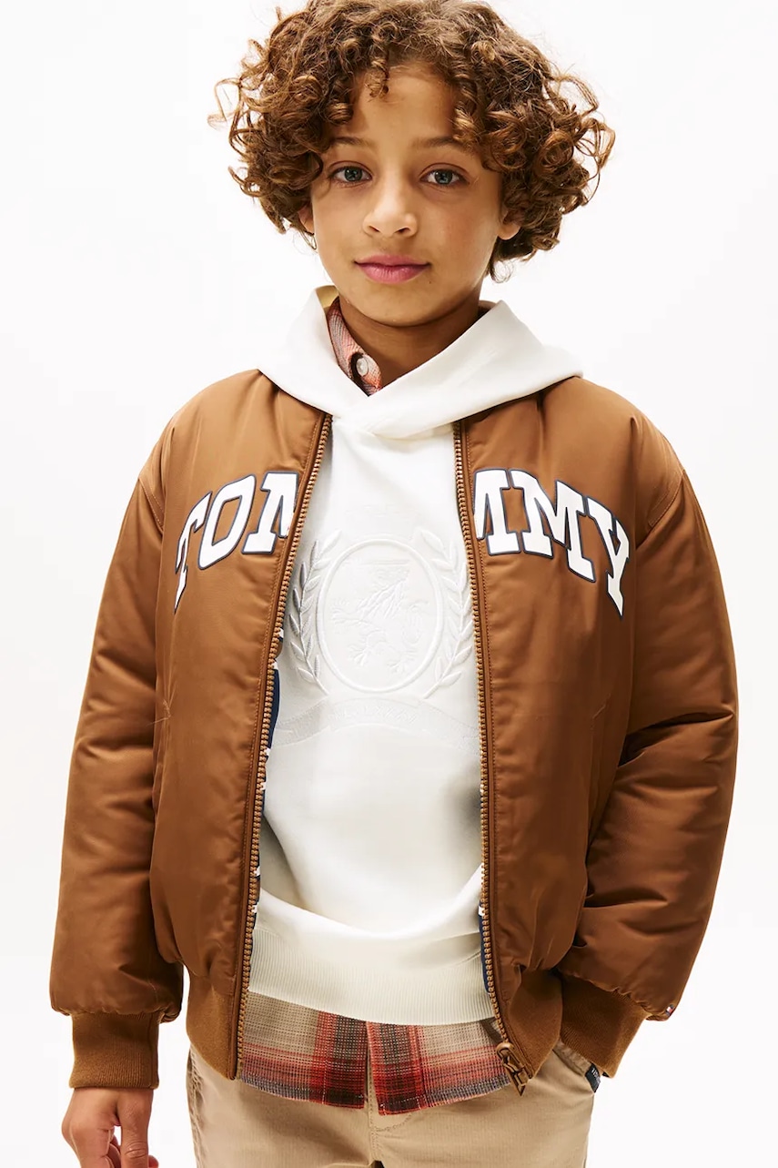 Levně Dětská bunda Tommy Hilfiger hnědá barva, KB0KB09957