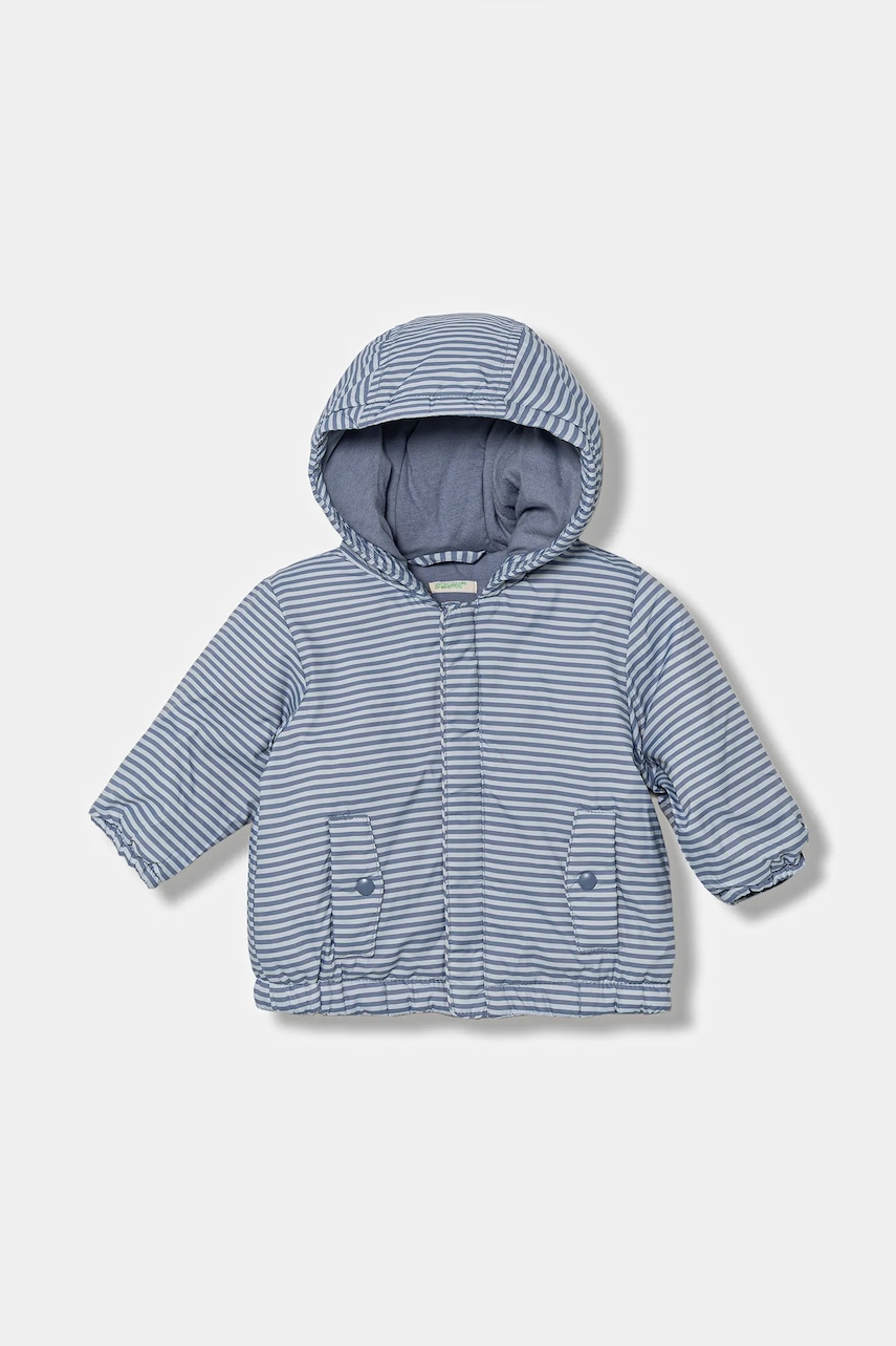Levně Kojenecká bunda United Colors of Benetton modrá barva, 2TMRAN00T