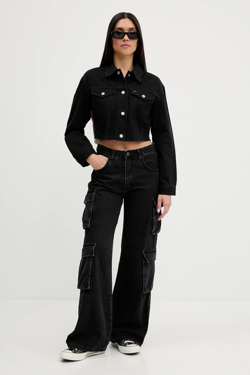 Джинсовая куртка Tommy Jeans цвет чёрный демисезонная oversize DW0DW21431 Джинсовая куртка Tommy Jeans цвет чёрный демисезонная oversize DW0DW21431