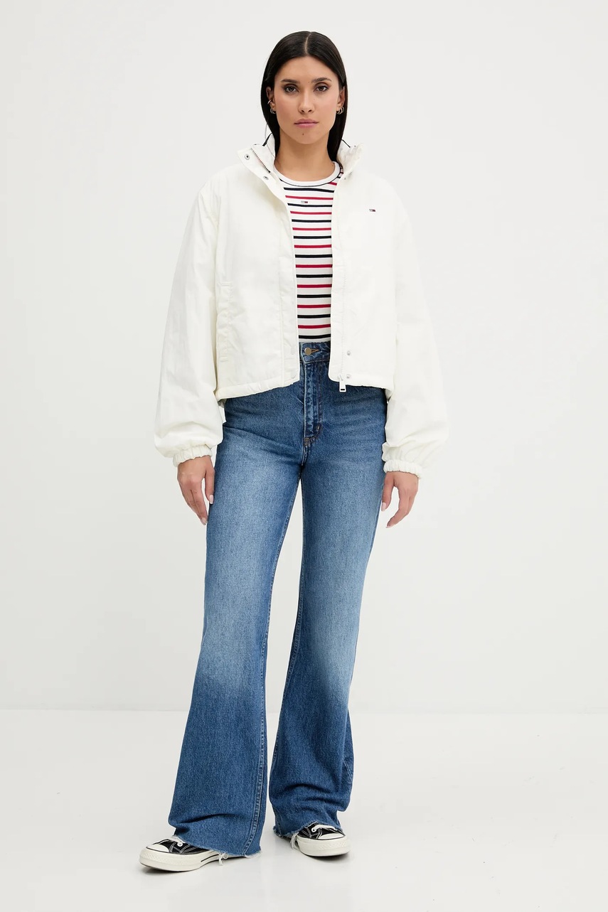 Куртка Tommy Jeans цвет бежевый демисезонная oversize DW0DW21436 Куртка Tommy Jeans цвет бежевый демисезонная oversize DW0DW21436