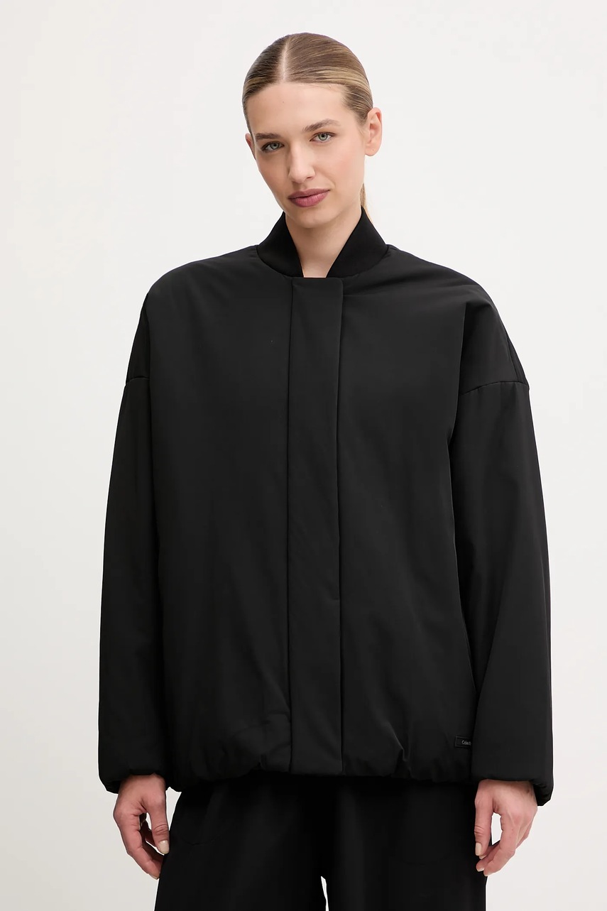 

Яке Calvin Klein Performance в черно зимен модел с уголемена кройка LVGWF5J402, Черен