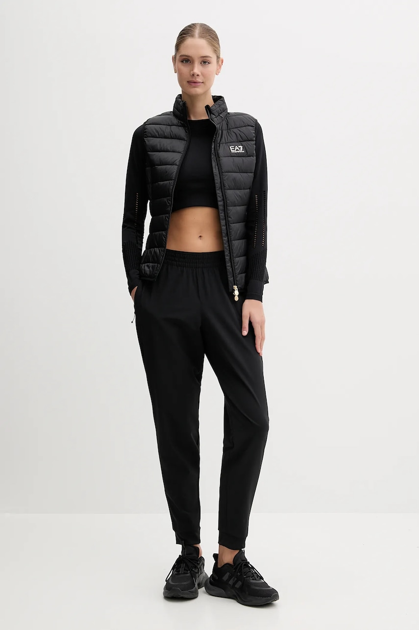 Безрукавка EA7 Emporio Armani цвет чёрный переходная AF12477.7W000472 Безрукавка EA7 Emporio Armani цвет чёрный переходная AF12477.7W000472