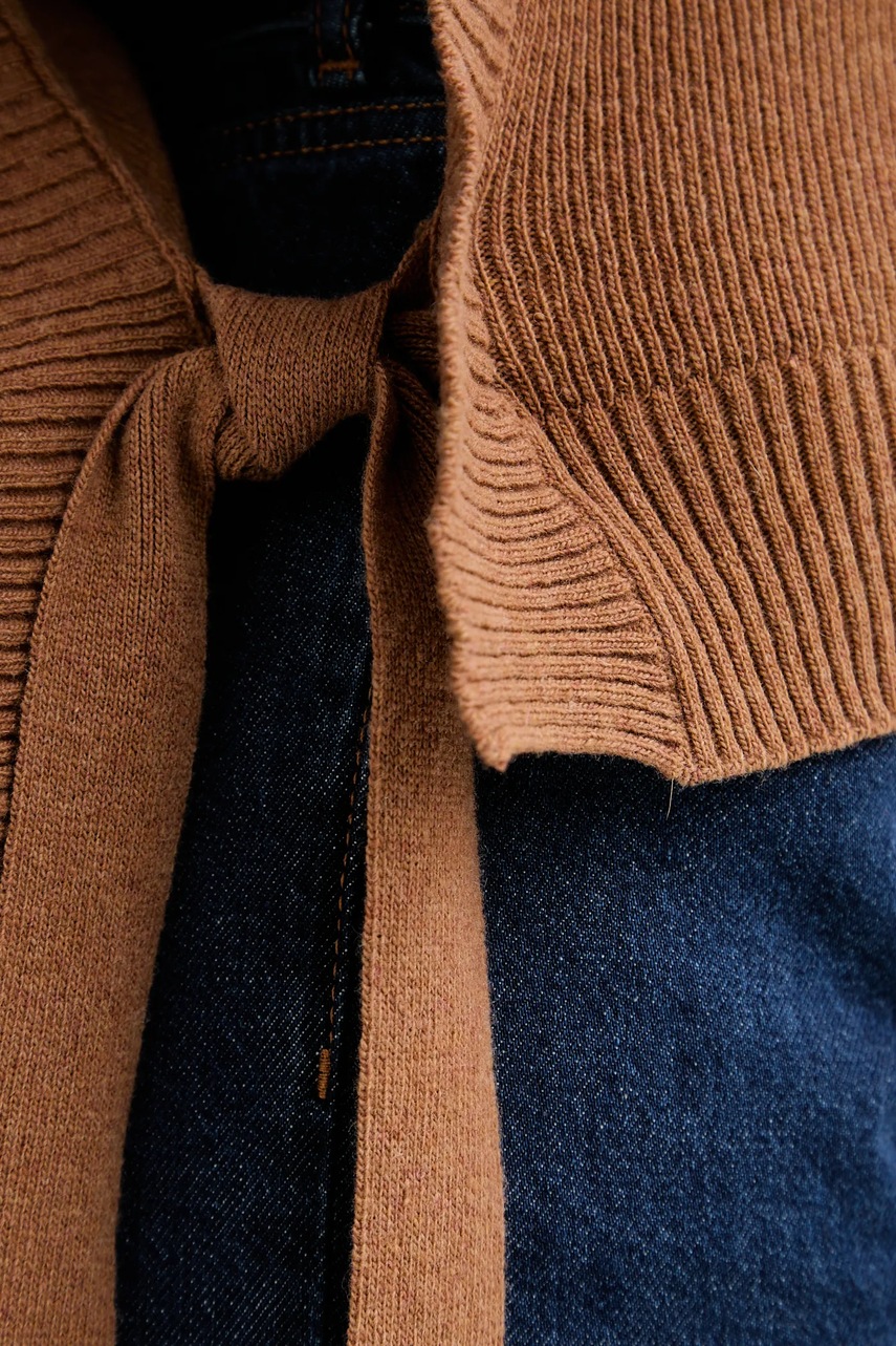 Vlněná vesta A.P.C. Pull Mathilde (obrázek 5)