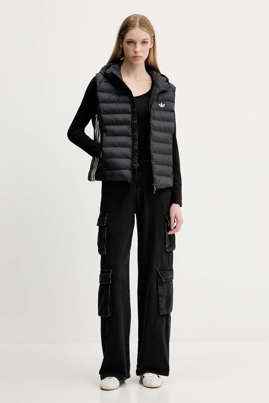 Безрукавка adidas Originals Slim Vest цвет чёрный демисезонная JX2943