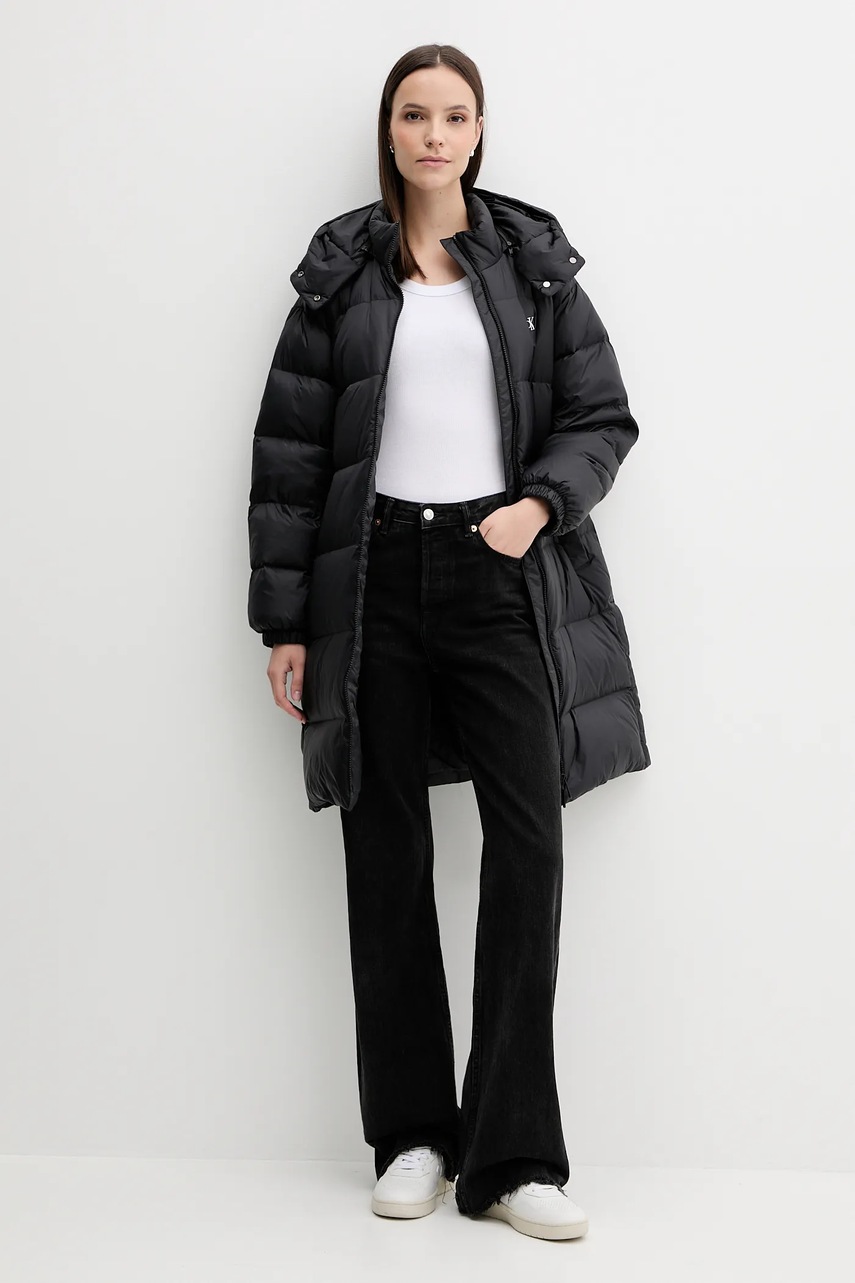 Пуховая куртка Calvin Klein Jeans цвет чёрный зимняя LV047D502G