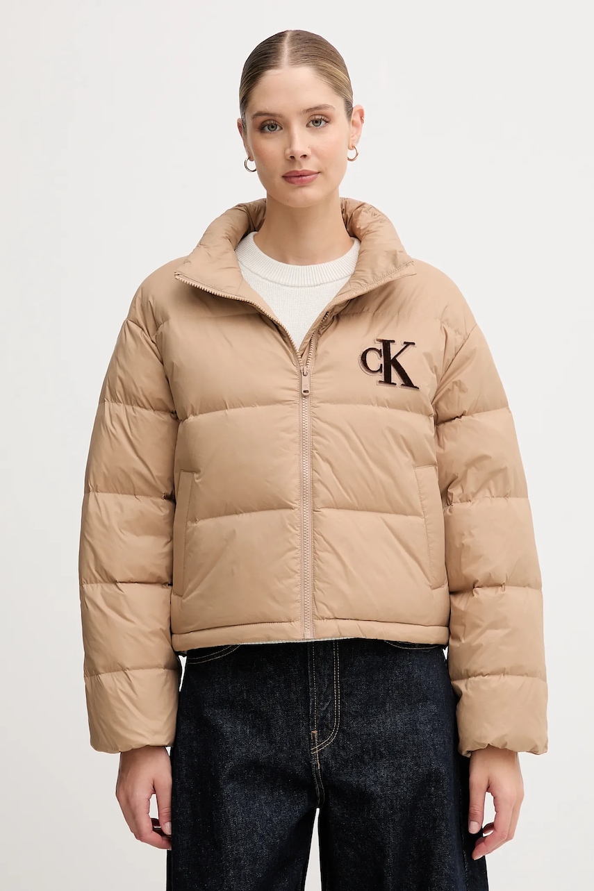Levně Péřová bunda Calvin Klein Jeans béžová barva, zimní, LV047D503G
